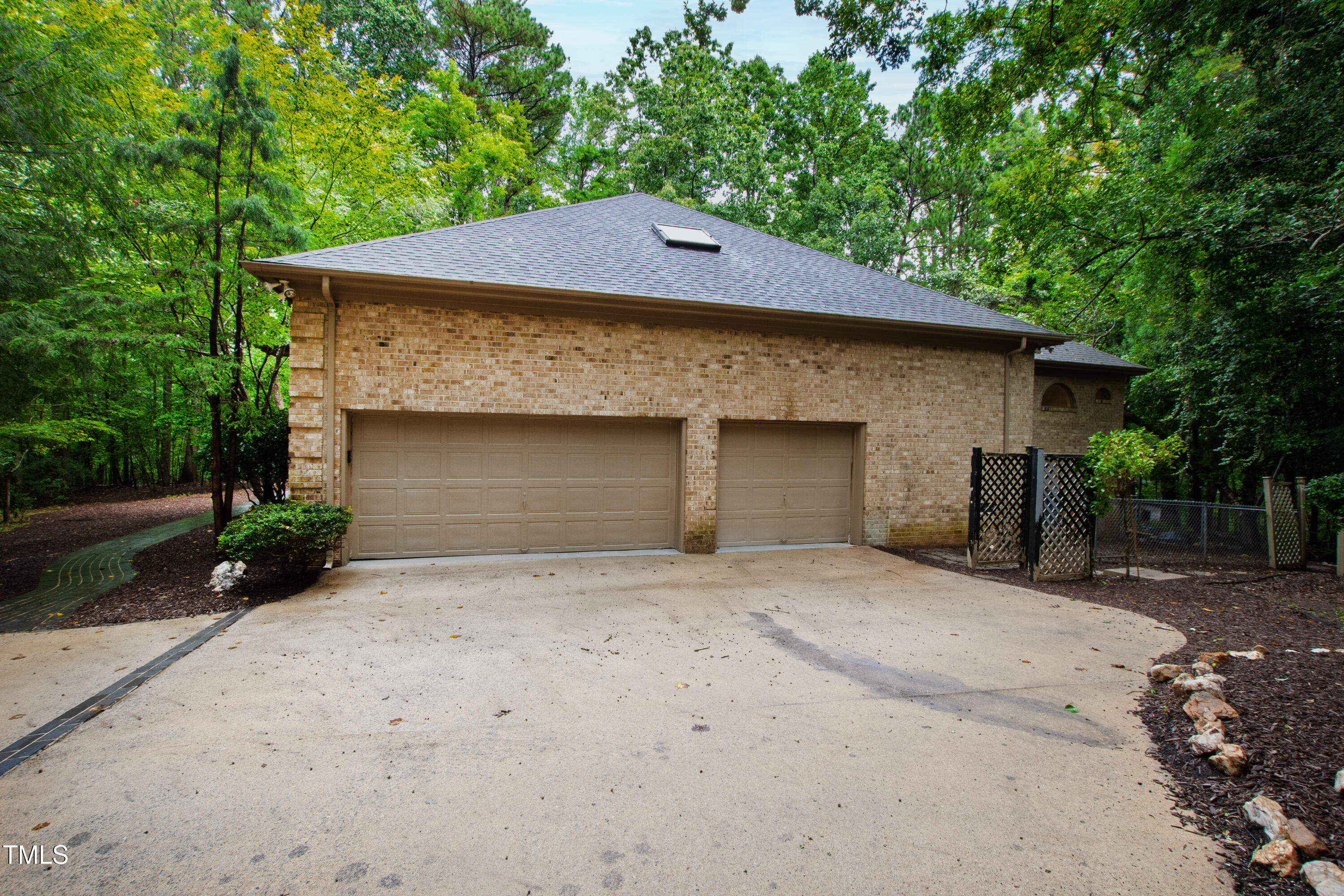 2517 High Ridge Drive
