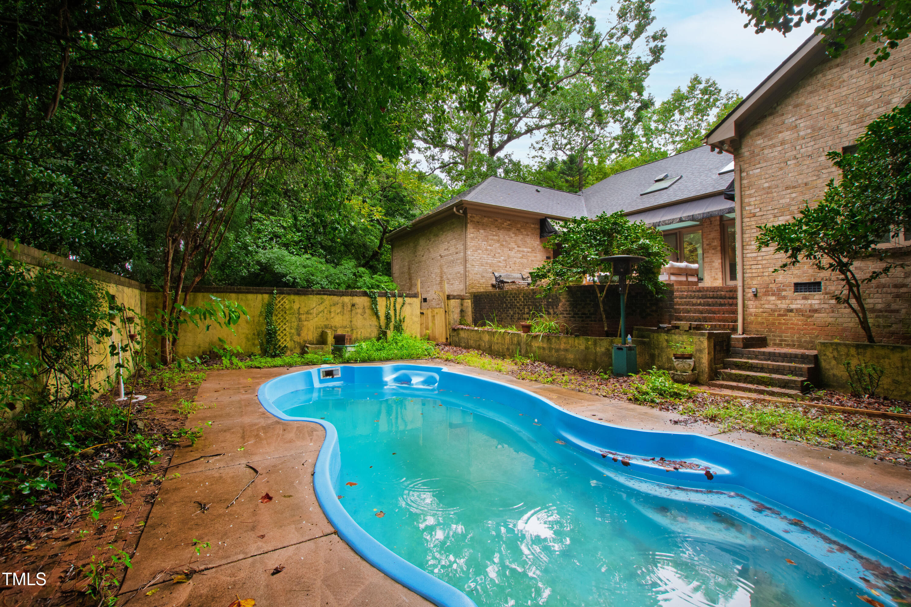 2517 High Ridge Drive