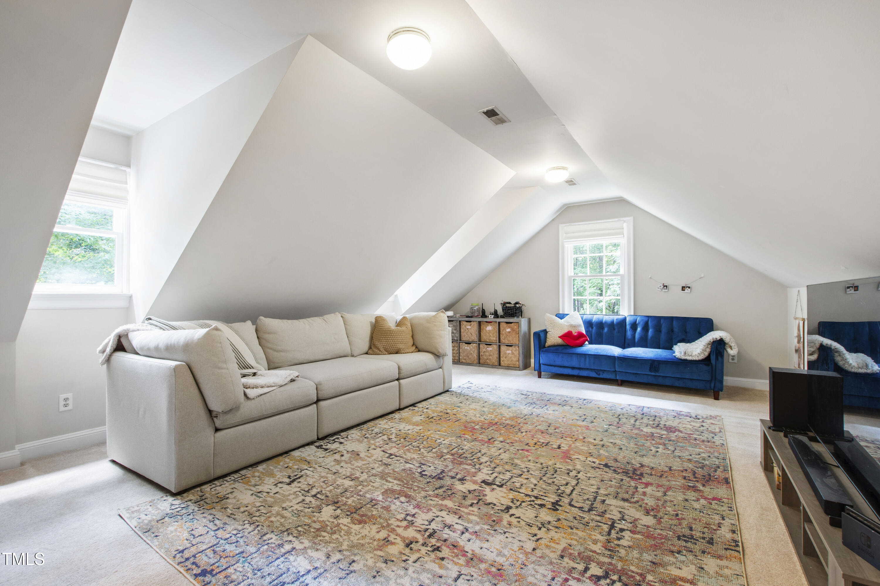 8609 Carriage Tour Lane