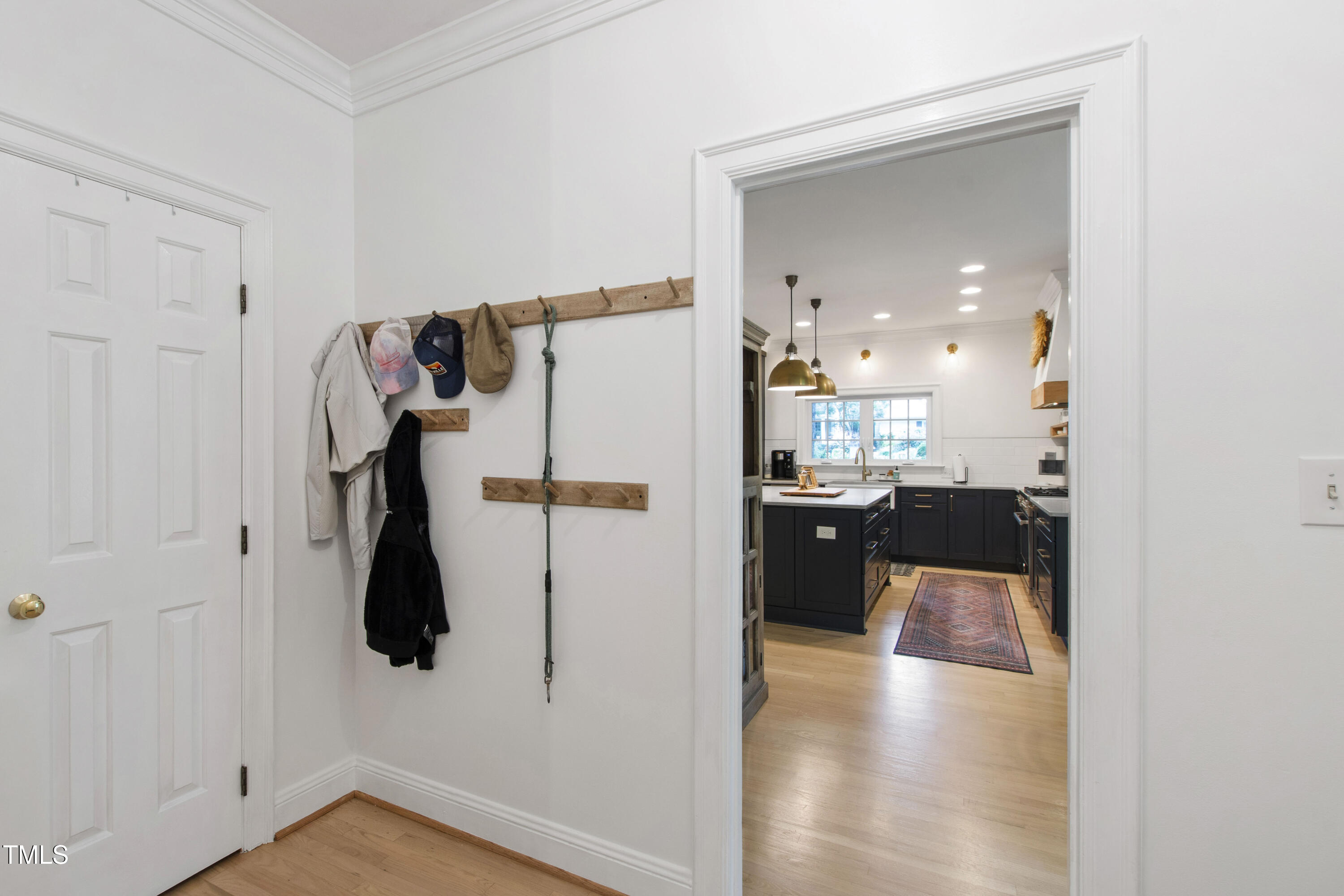 8609 Carriage Tour Lane