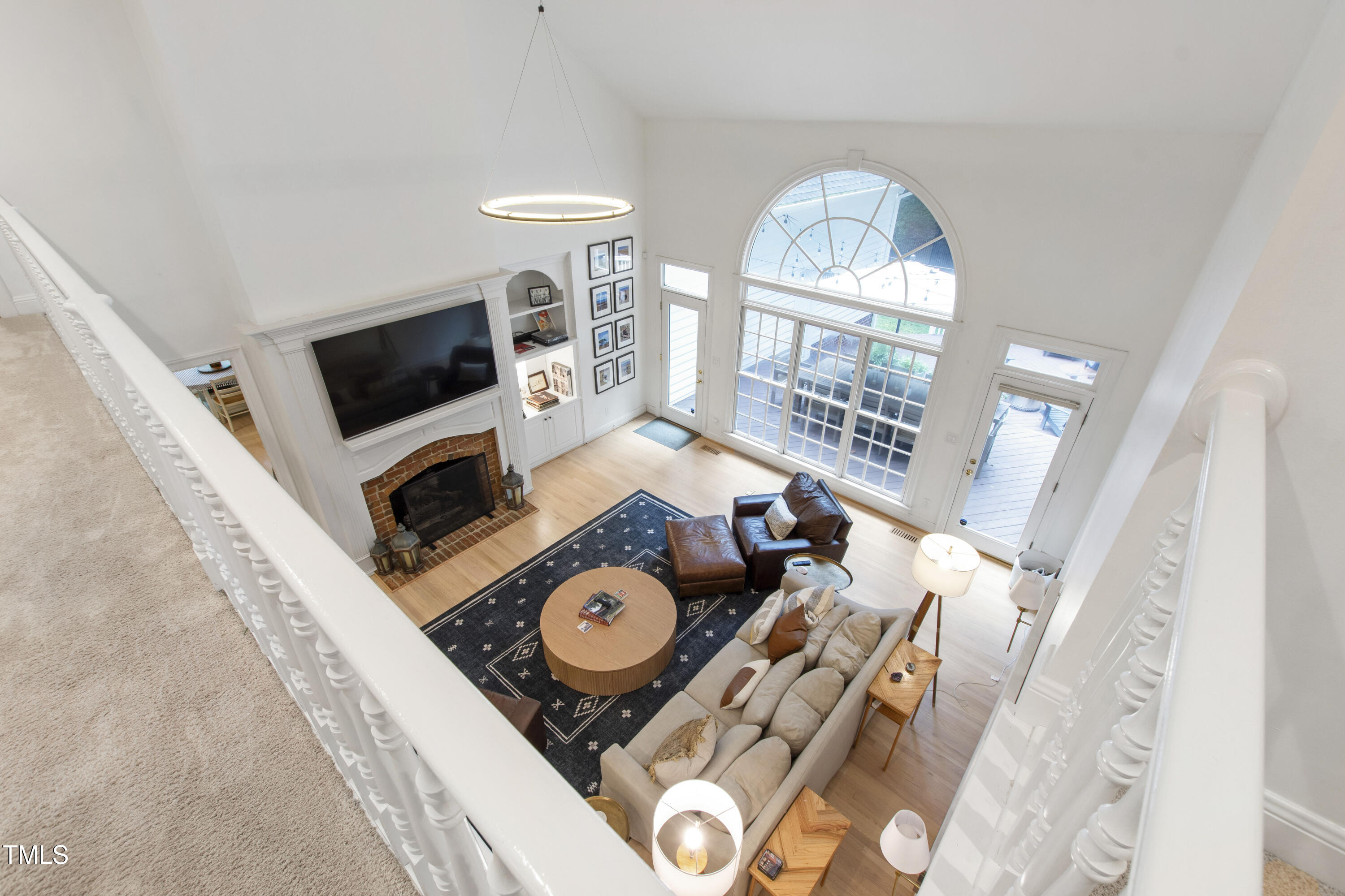 8609 Carriage Tour Lane