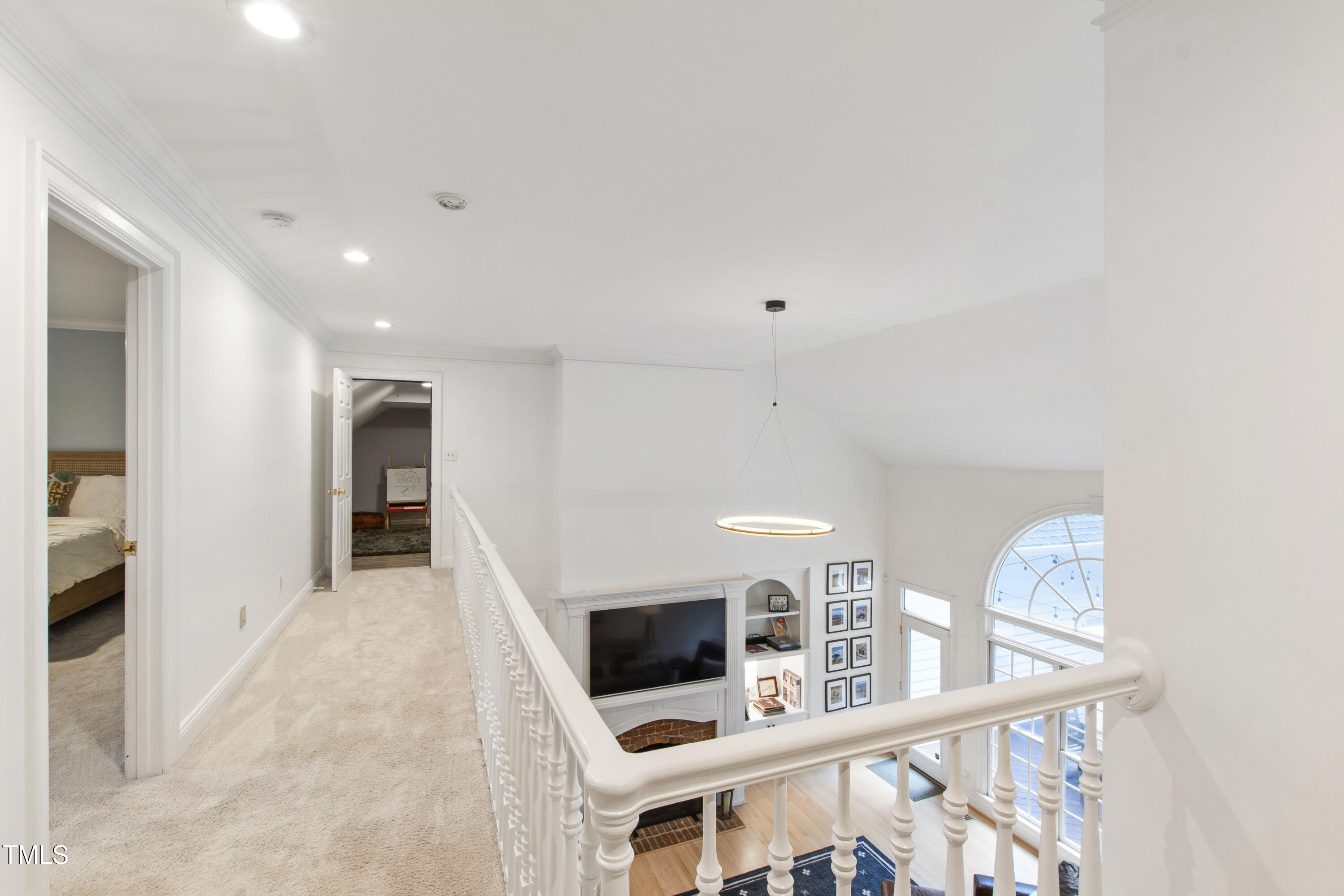 8609 Carriage Tour Lane