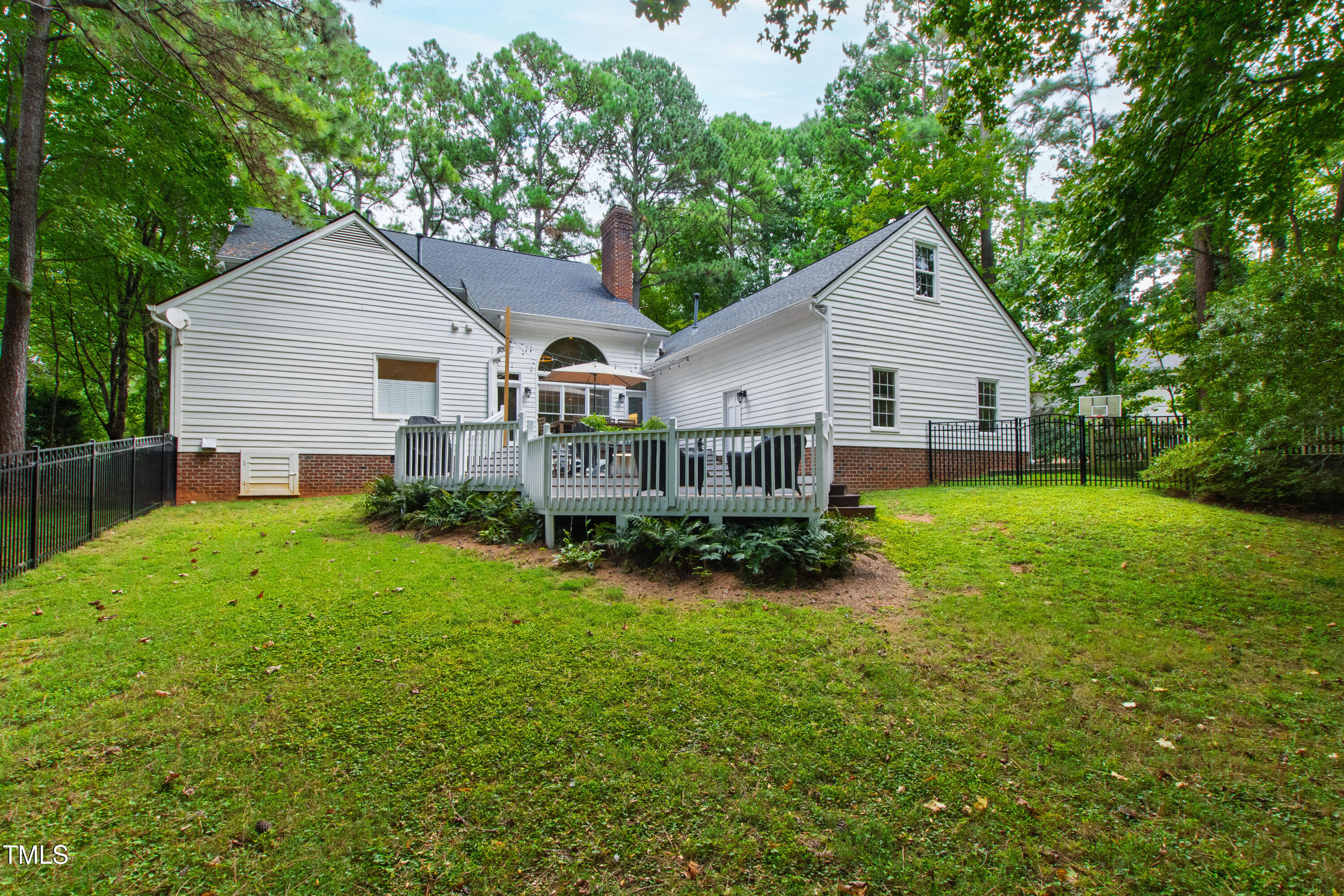8609 Carriage Tour Lane