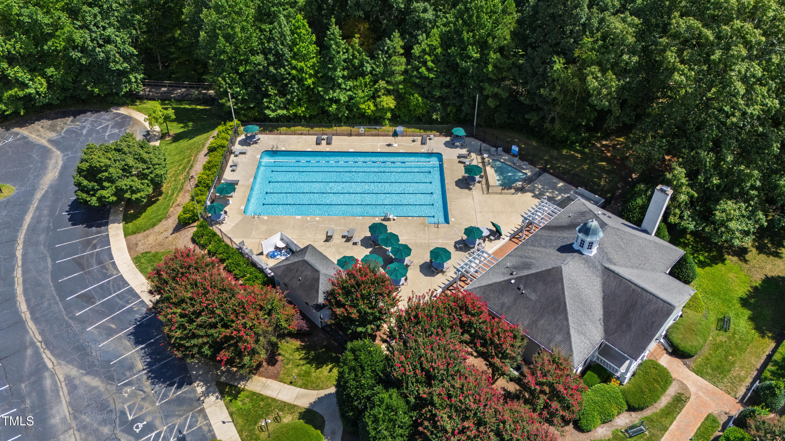 8609 Carriage Tour Lane