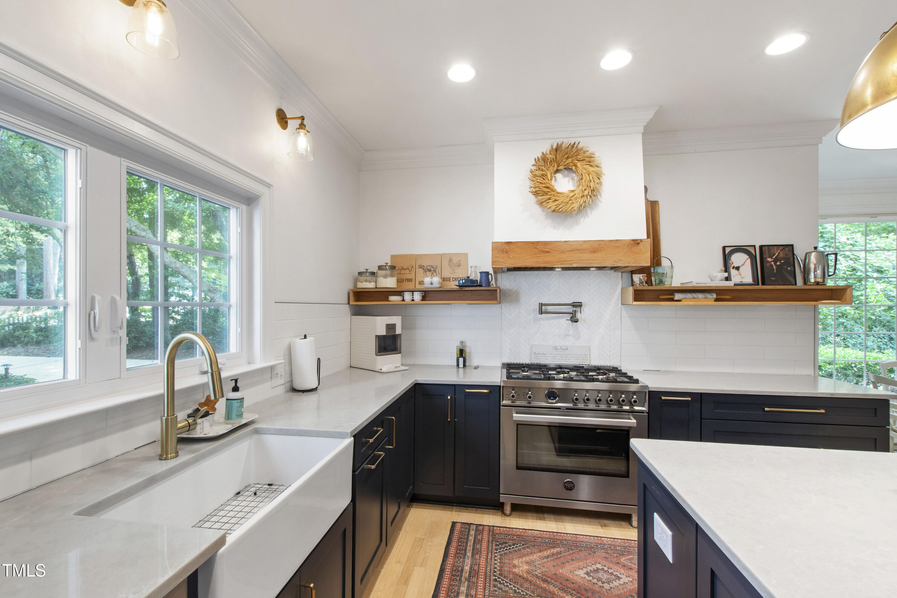 8609 Carriage Tour Lane