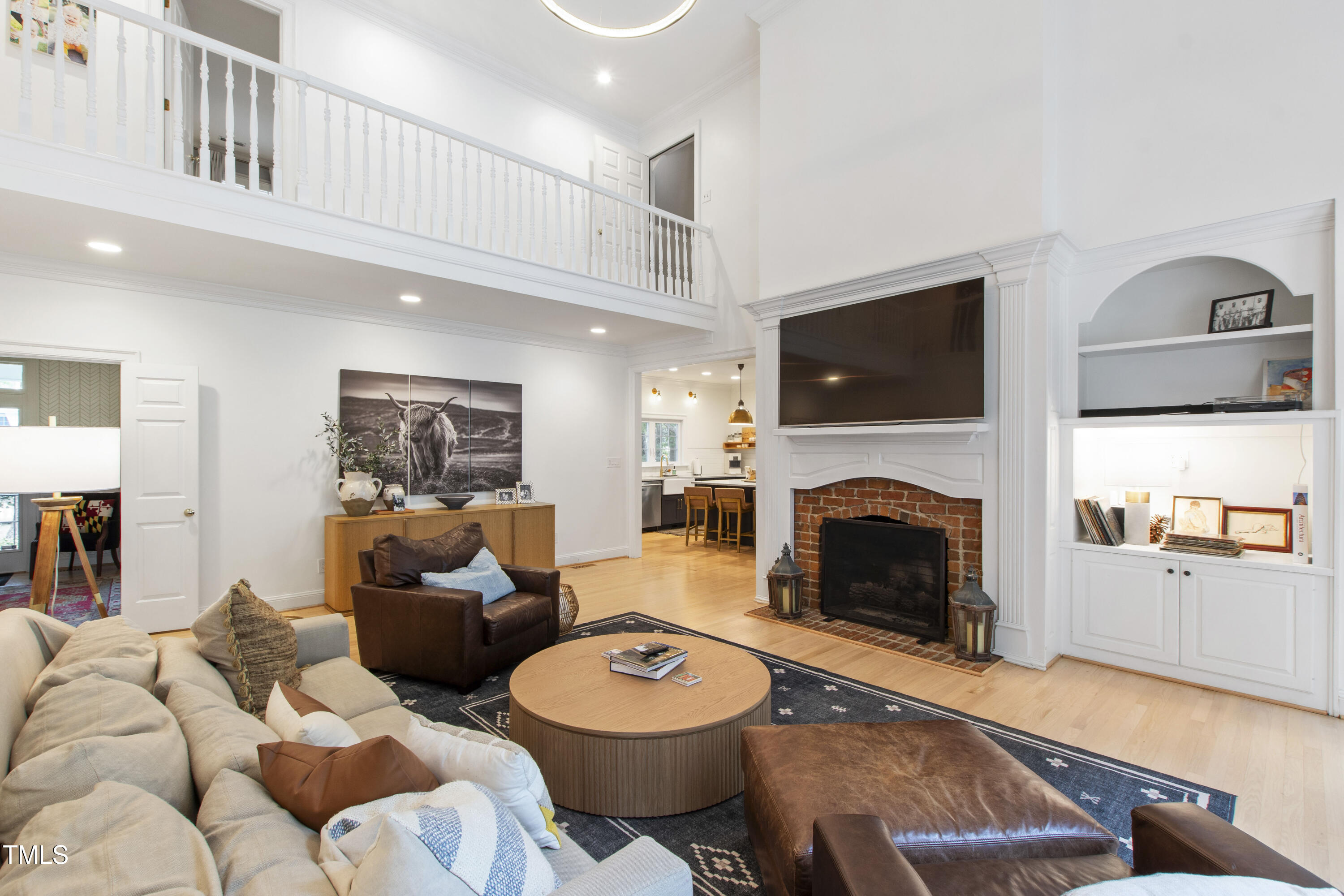 8609 Carriage Tour Lane