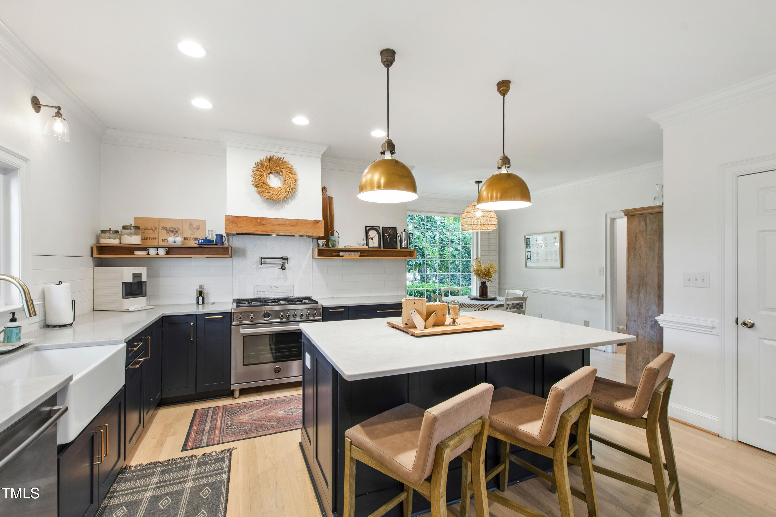 8609 Carriage Tour Lane