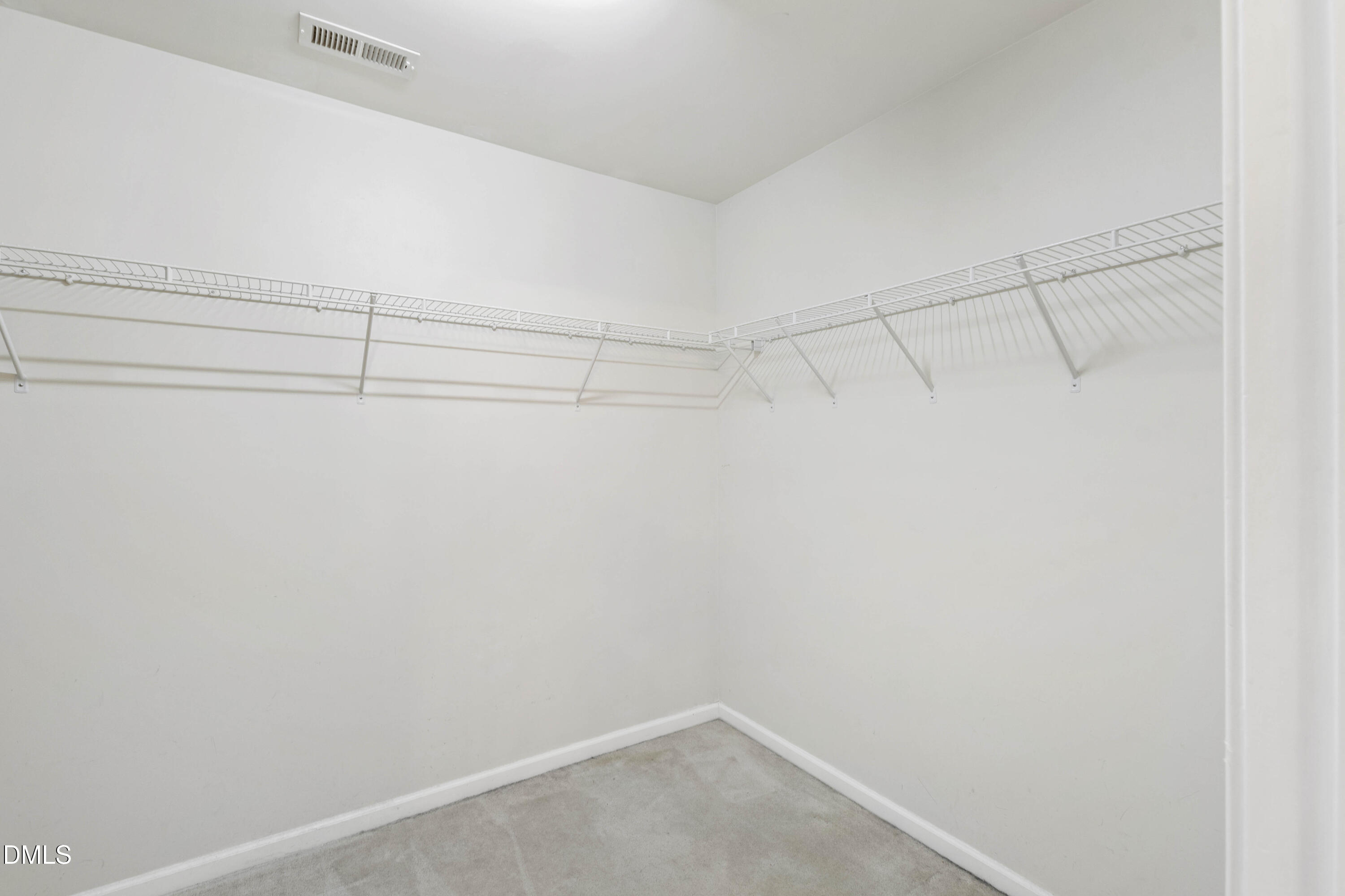 328 Edgecroft Way