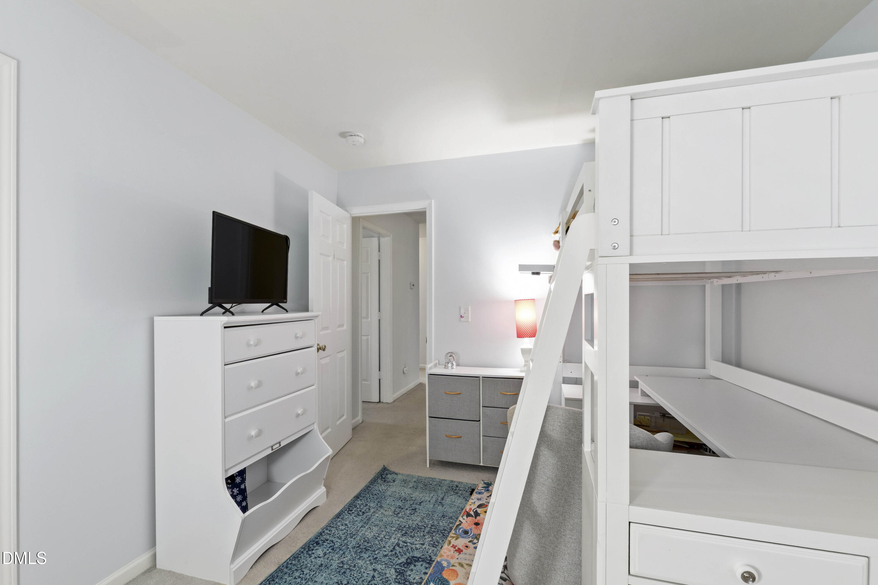 328 Edgecroft Way