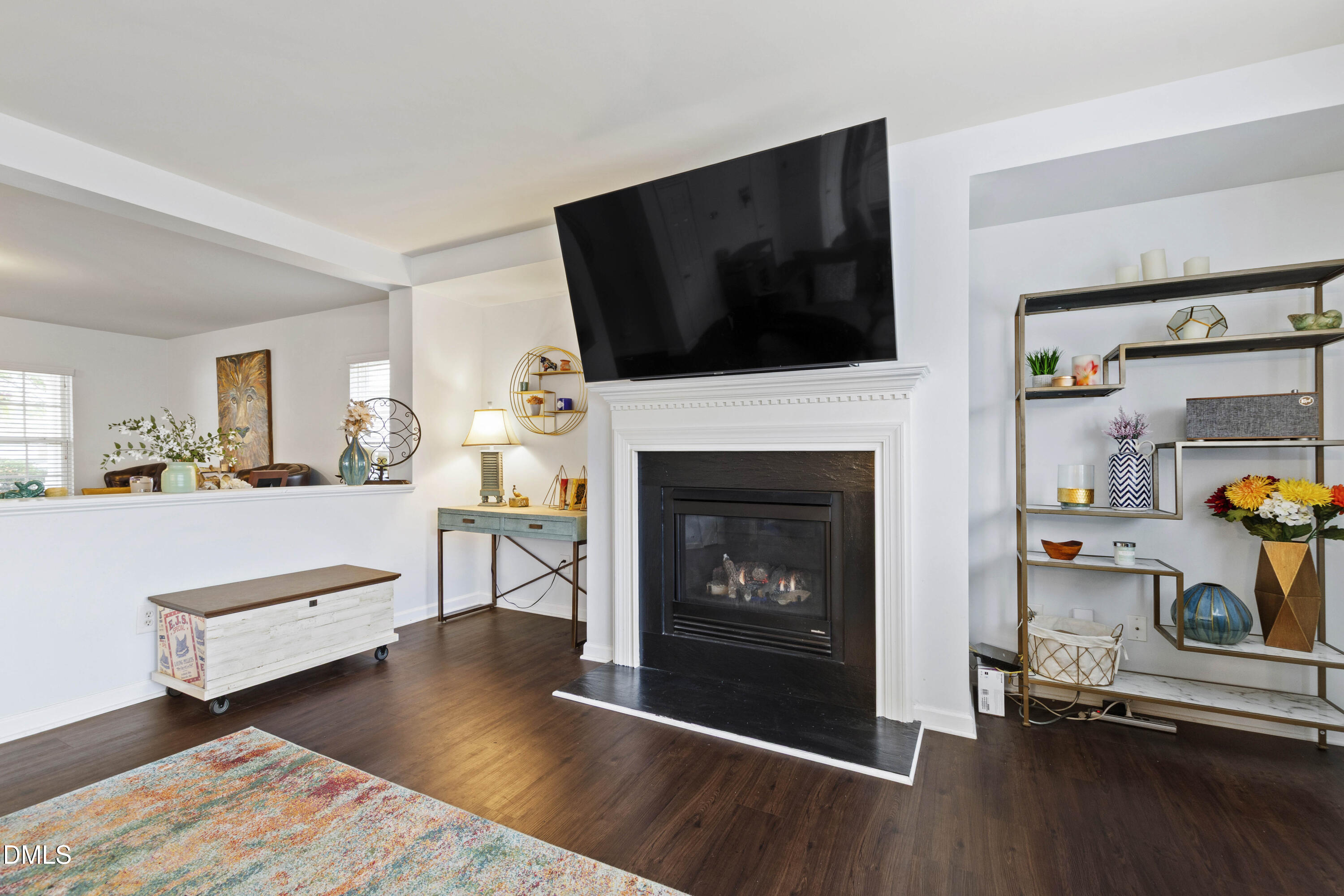 328 Edgecroft Way
