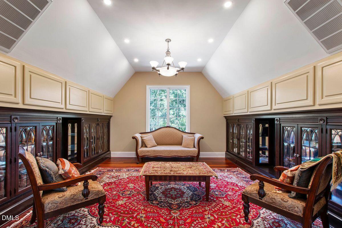 302 Annandale Drive