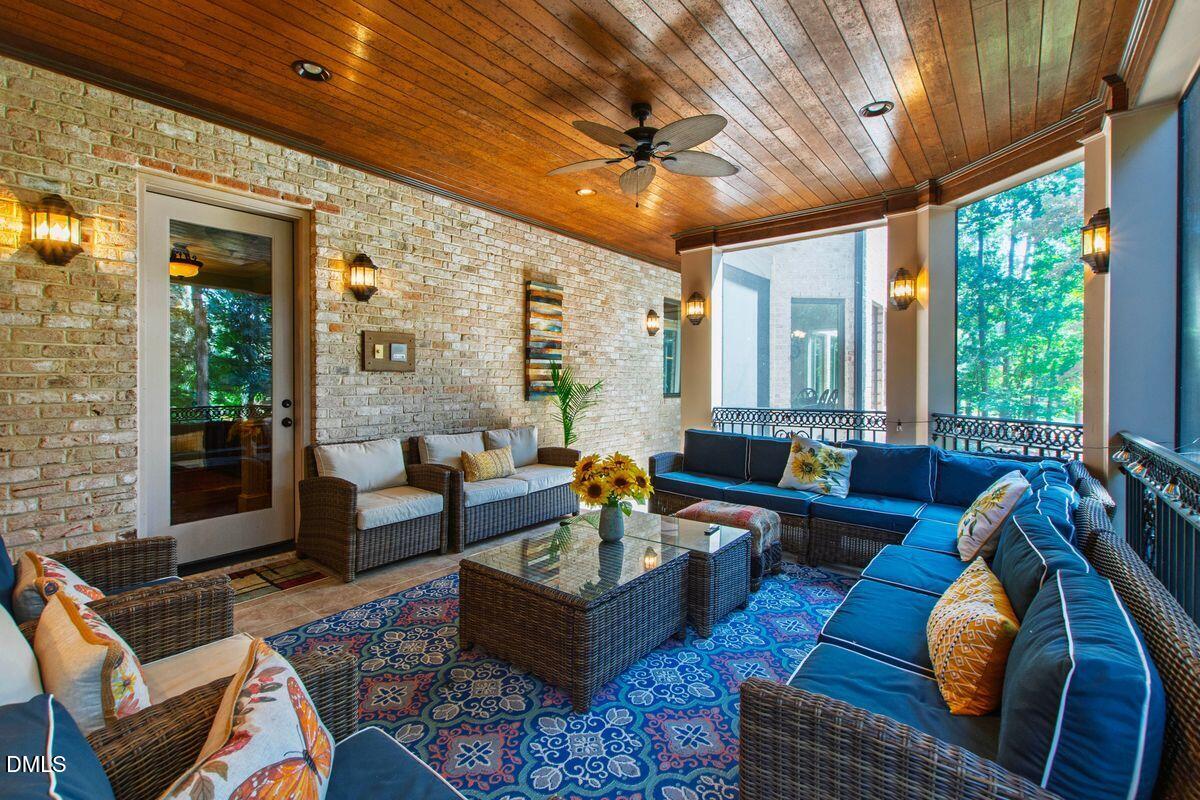302 Annandale Drive
