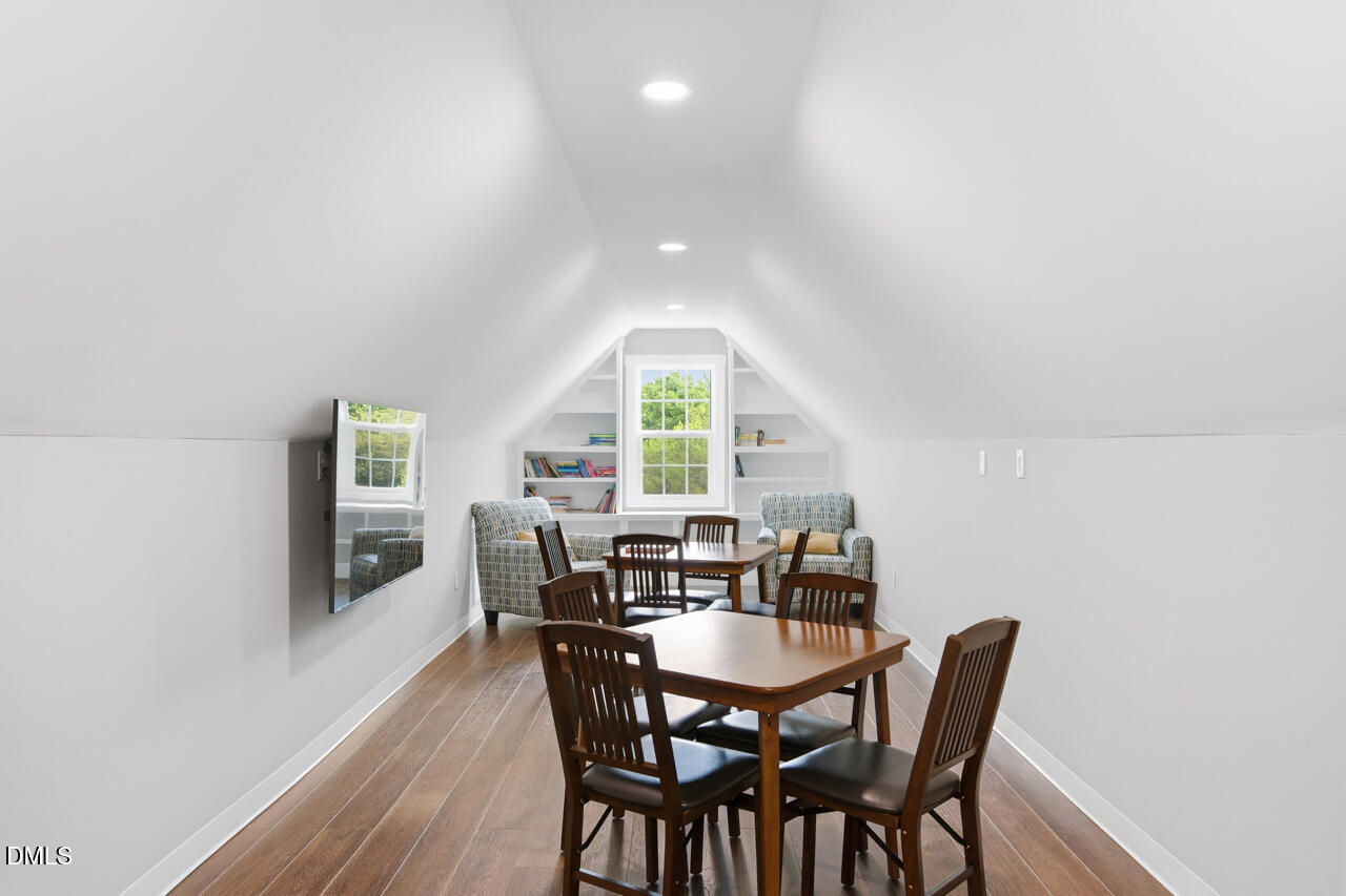 108 Glenview Lane