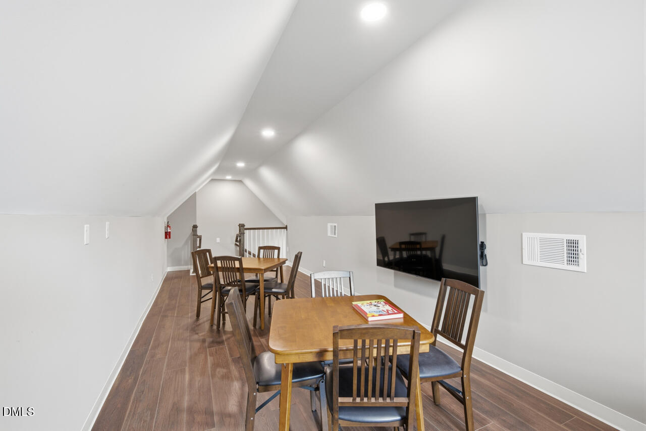 108 Glenview Lane
