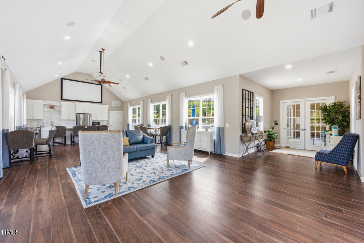 108 Glenview Lane
