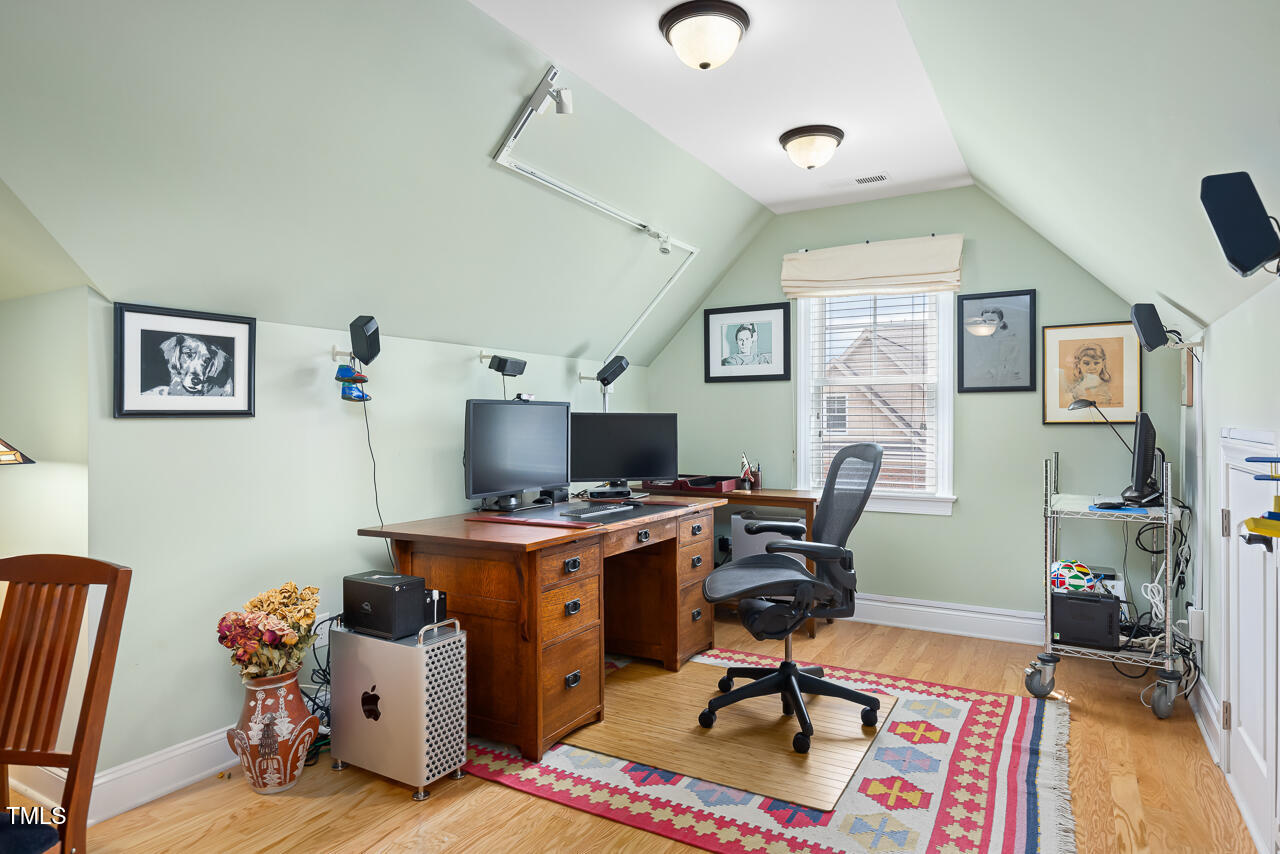 215 Dungarven Loop