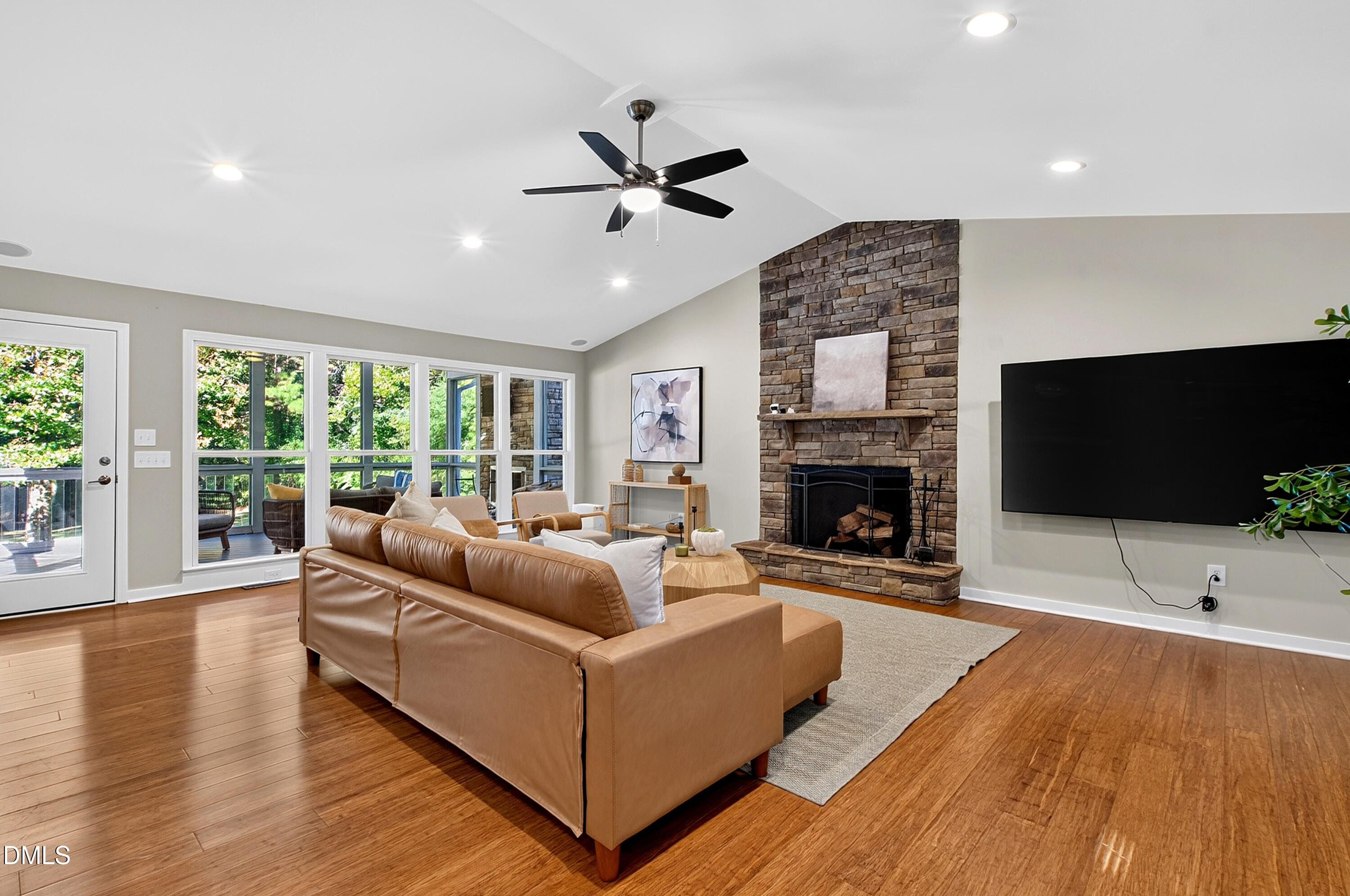 1421 Jenks Carpenter Road