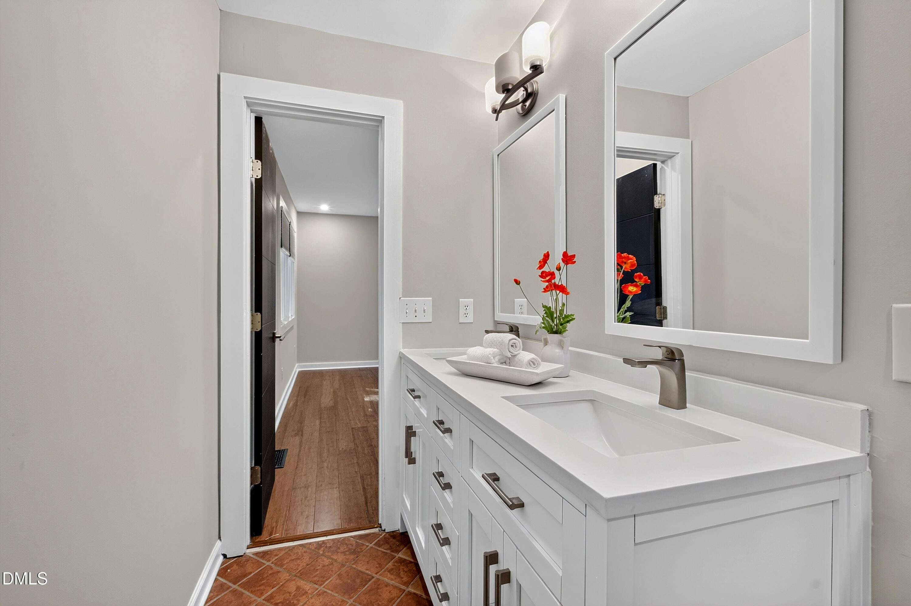 1421 Jenks Carpenter Road