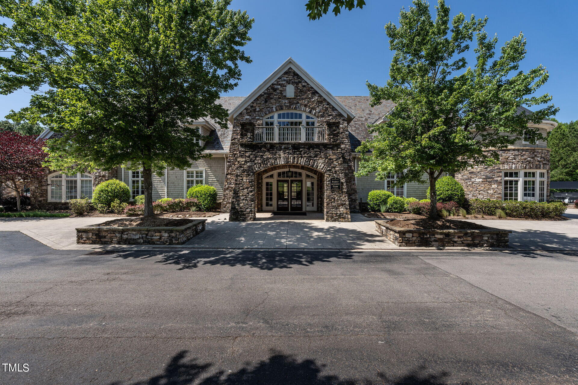 8300 Whistling Willow Court # 490