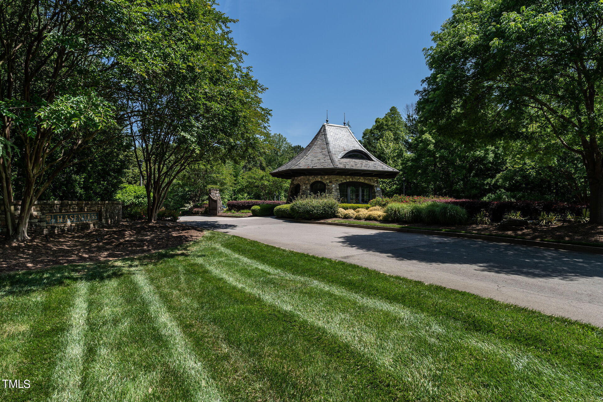 8300 Whistling Willow Court # 490