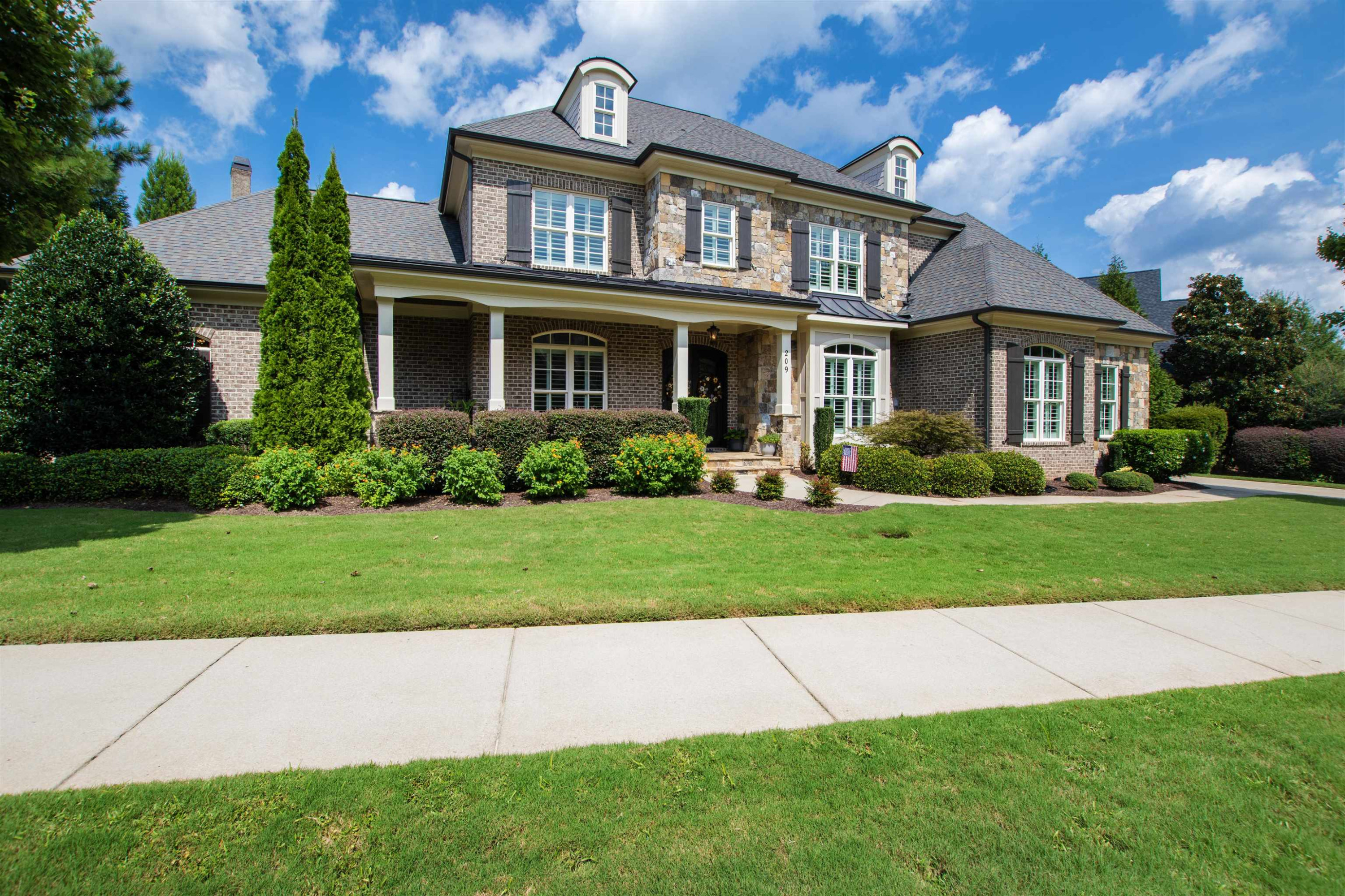 209 Michelangelo Way