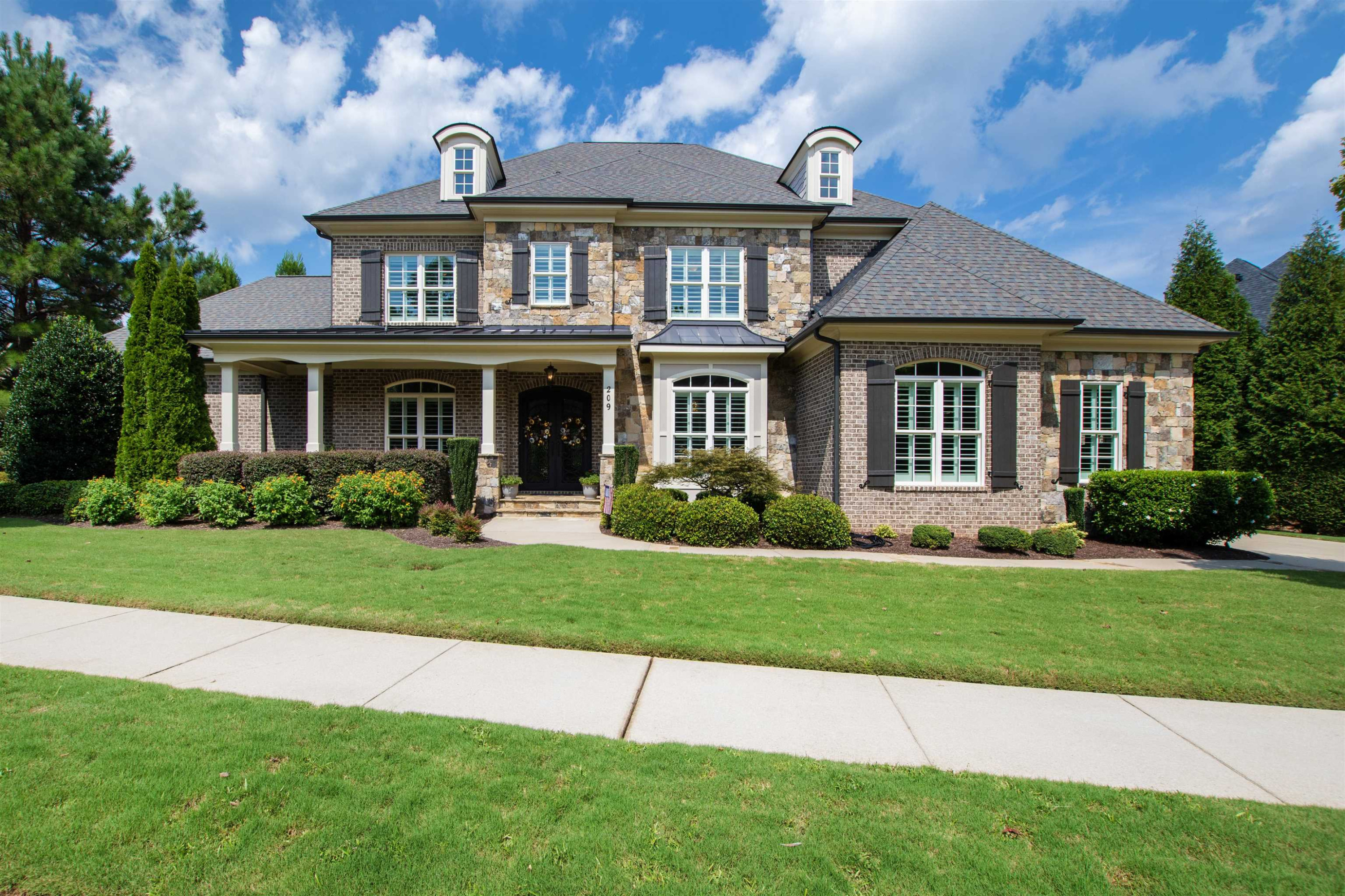 209 Michelangelo Way