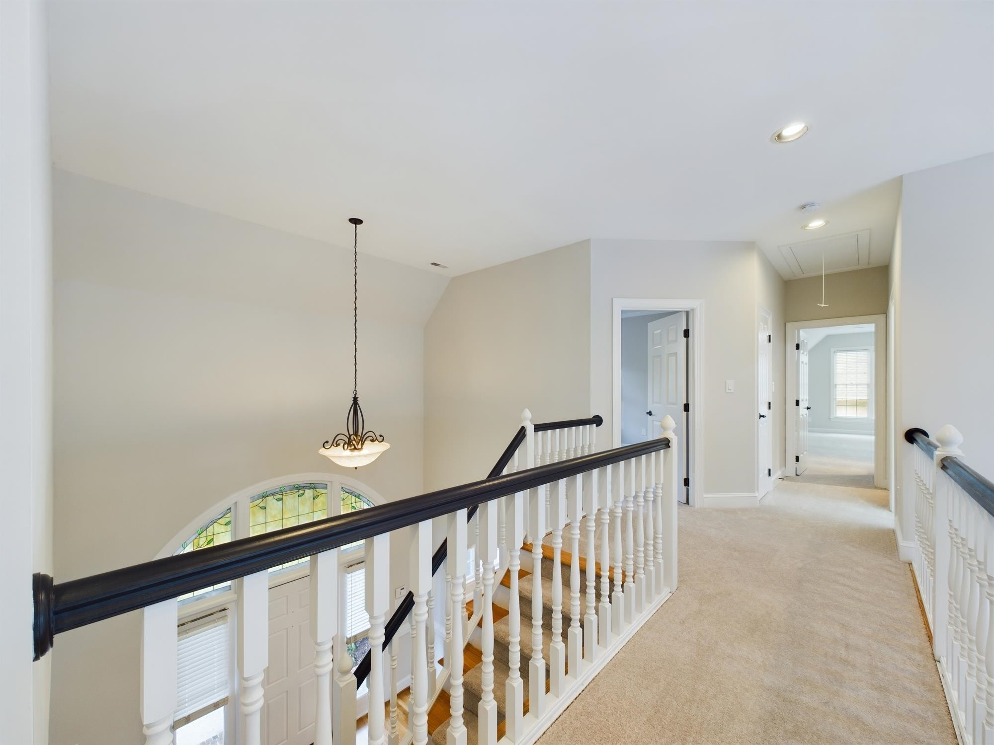 211 Southbank Drive