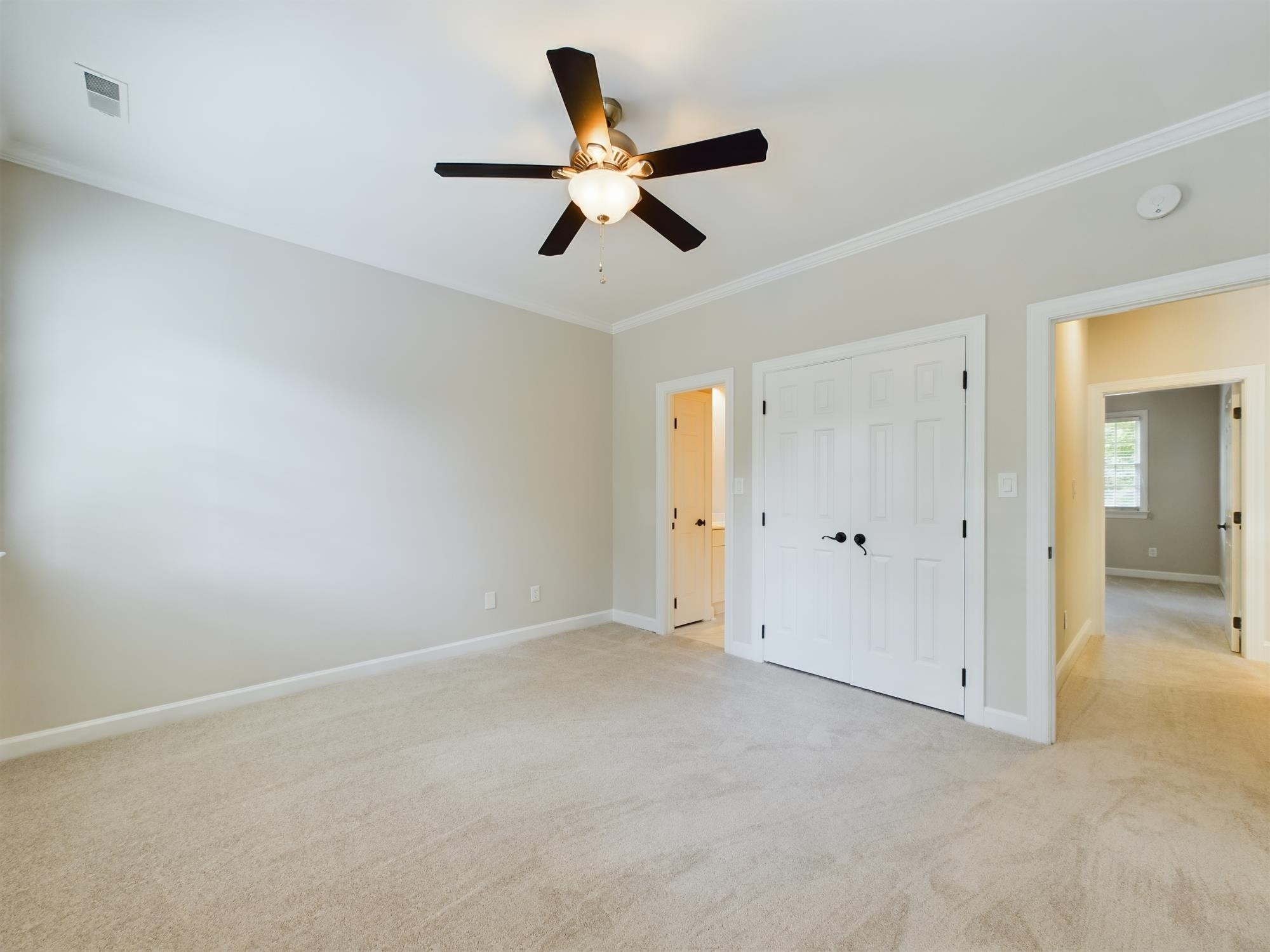 211 Southbank Drive