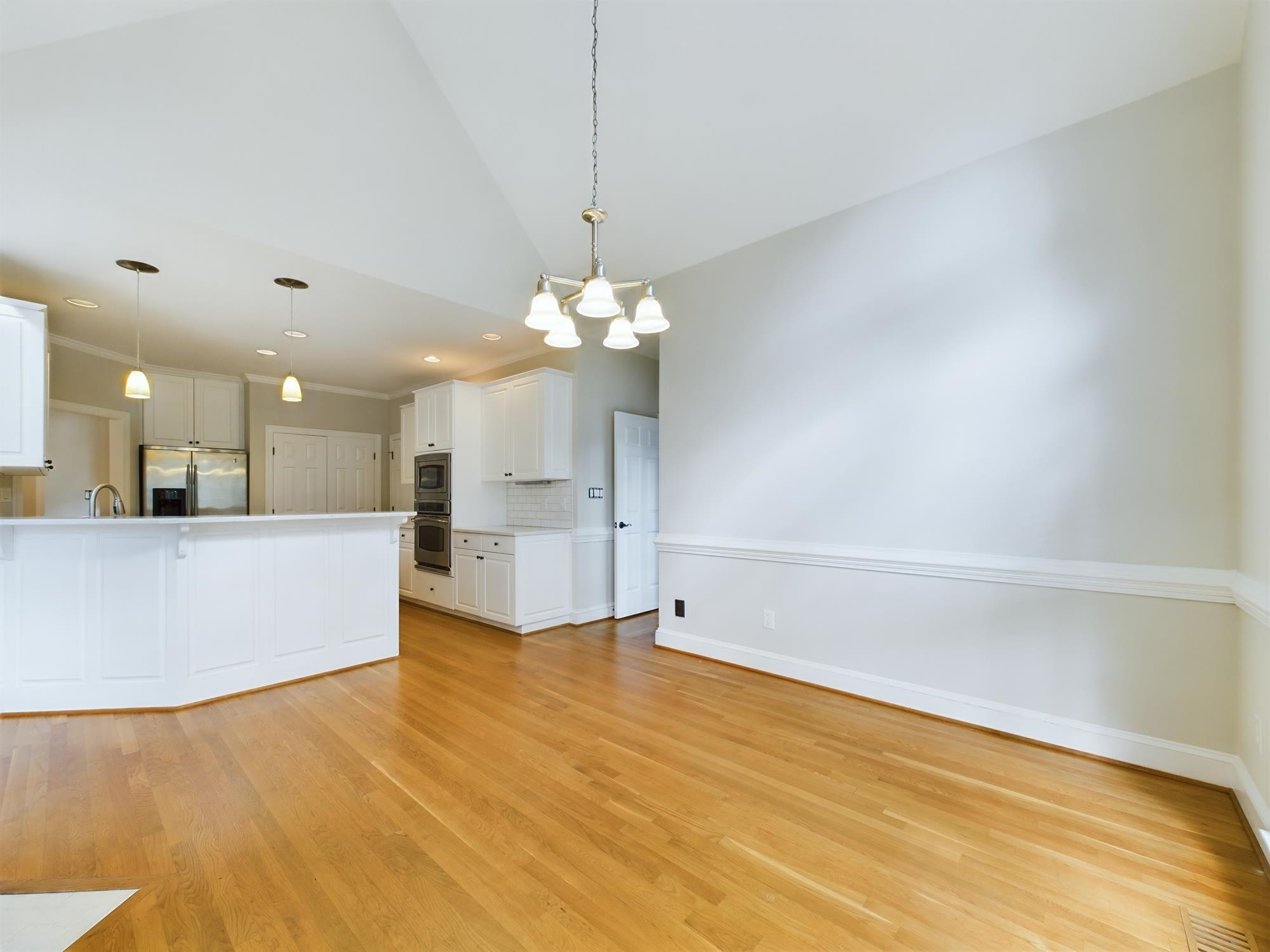 211 Southbank Drive