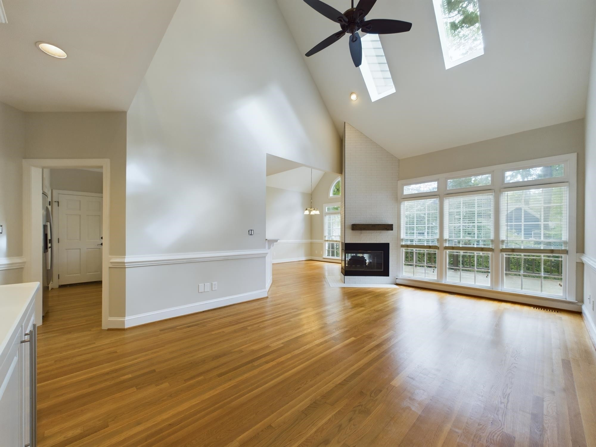211 Southbank Drive