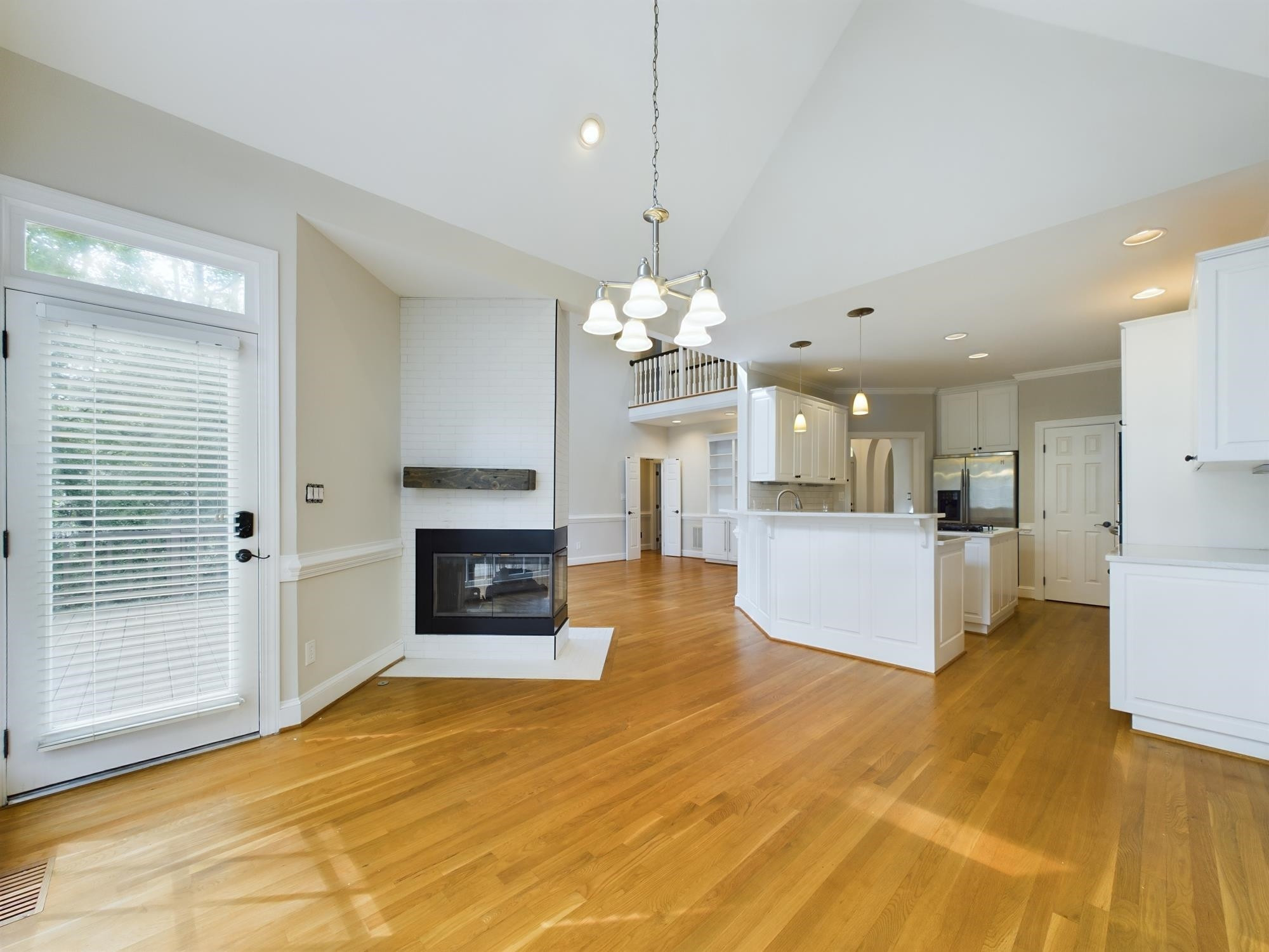 211 Southbank Drive