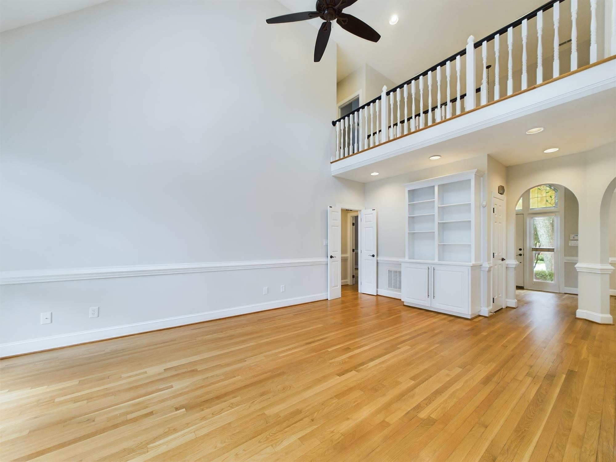 211 Southbank Drive