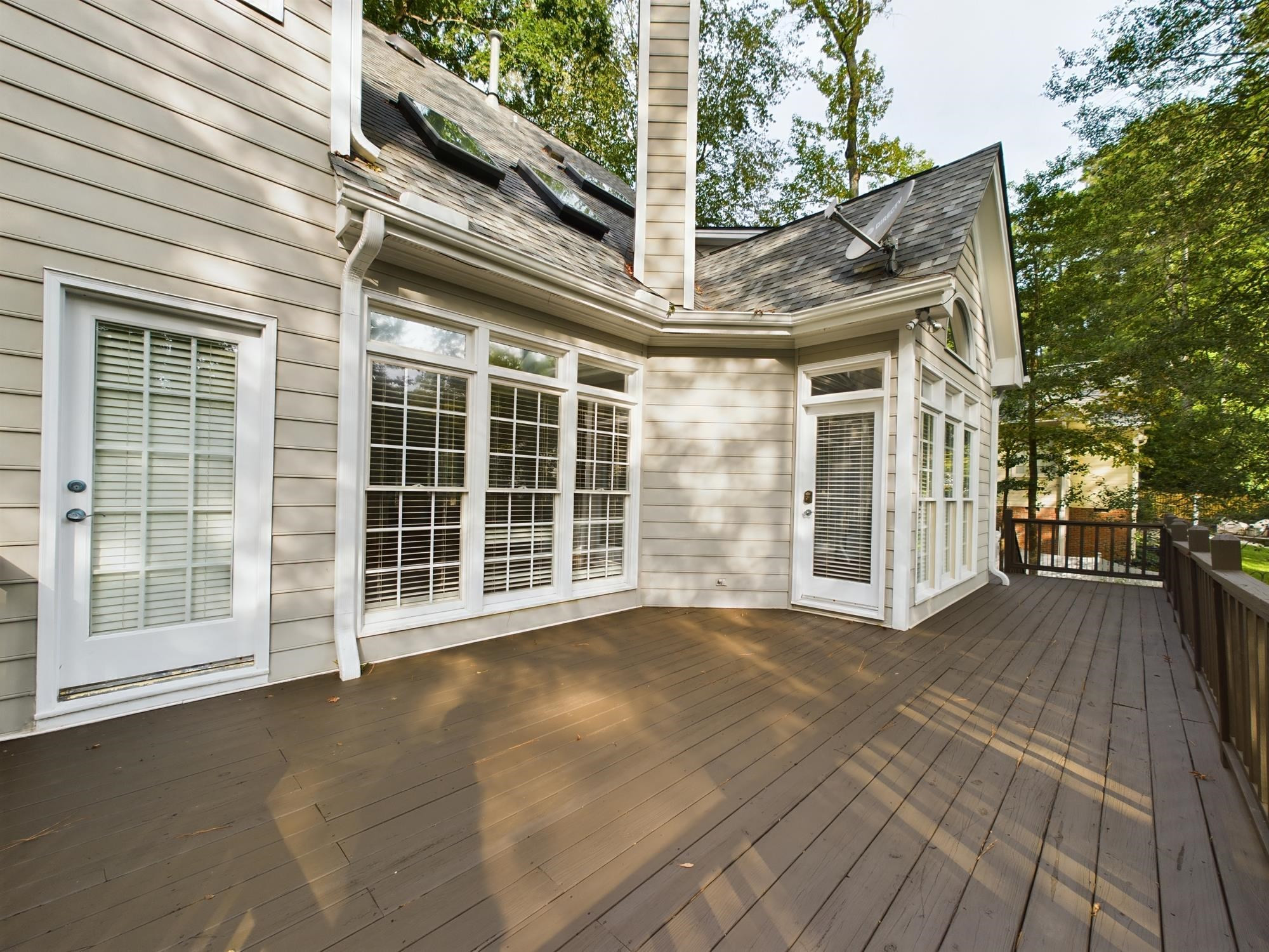 211 Southbank Drive