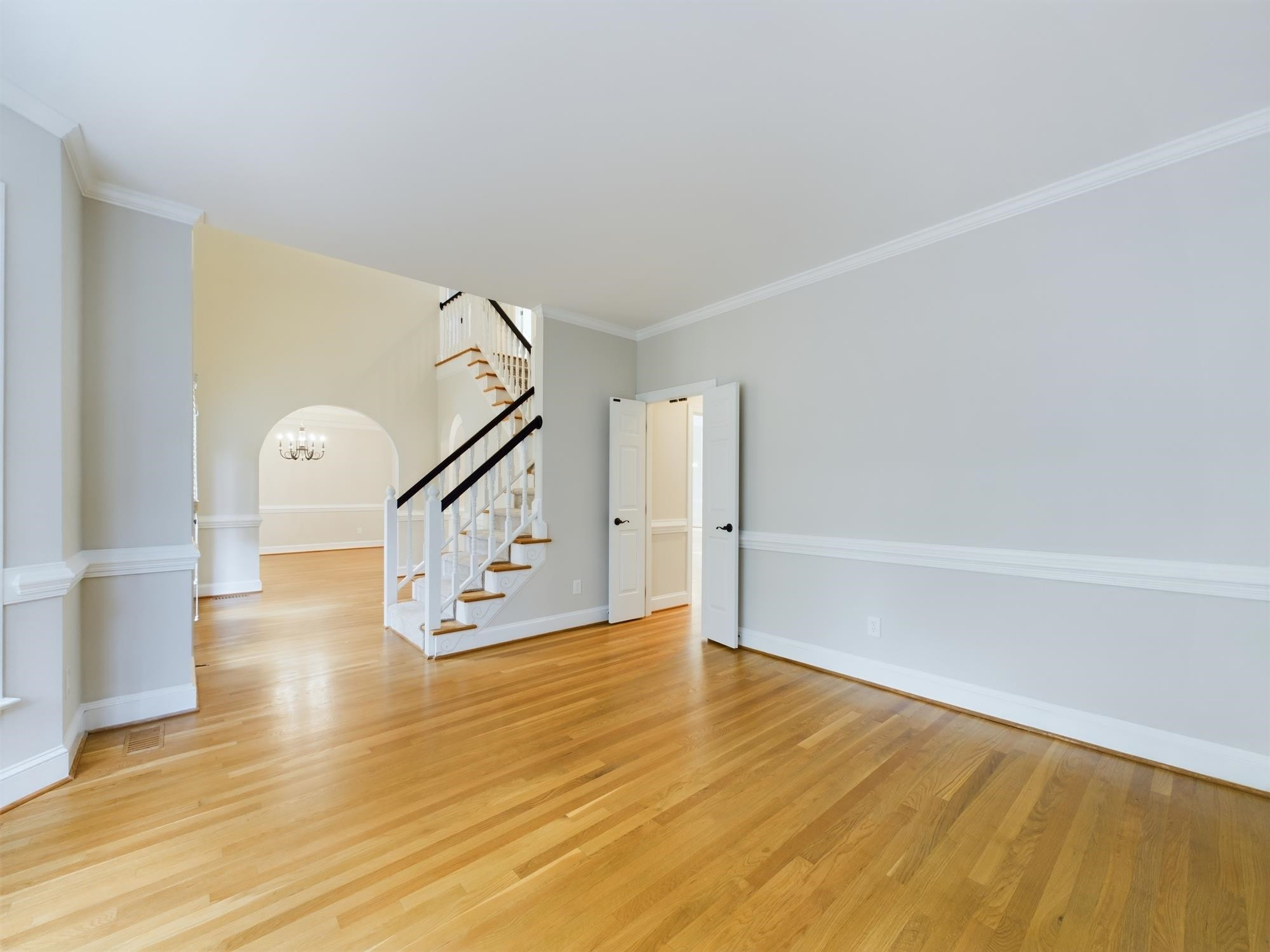 211 Southbank Drive