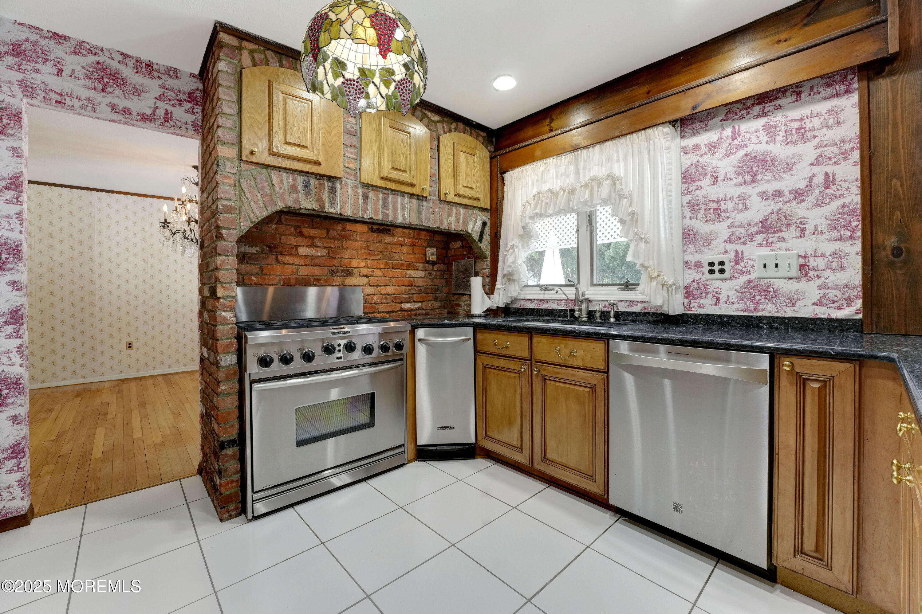 32 Woods Road