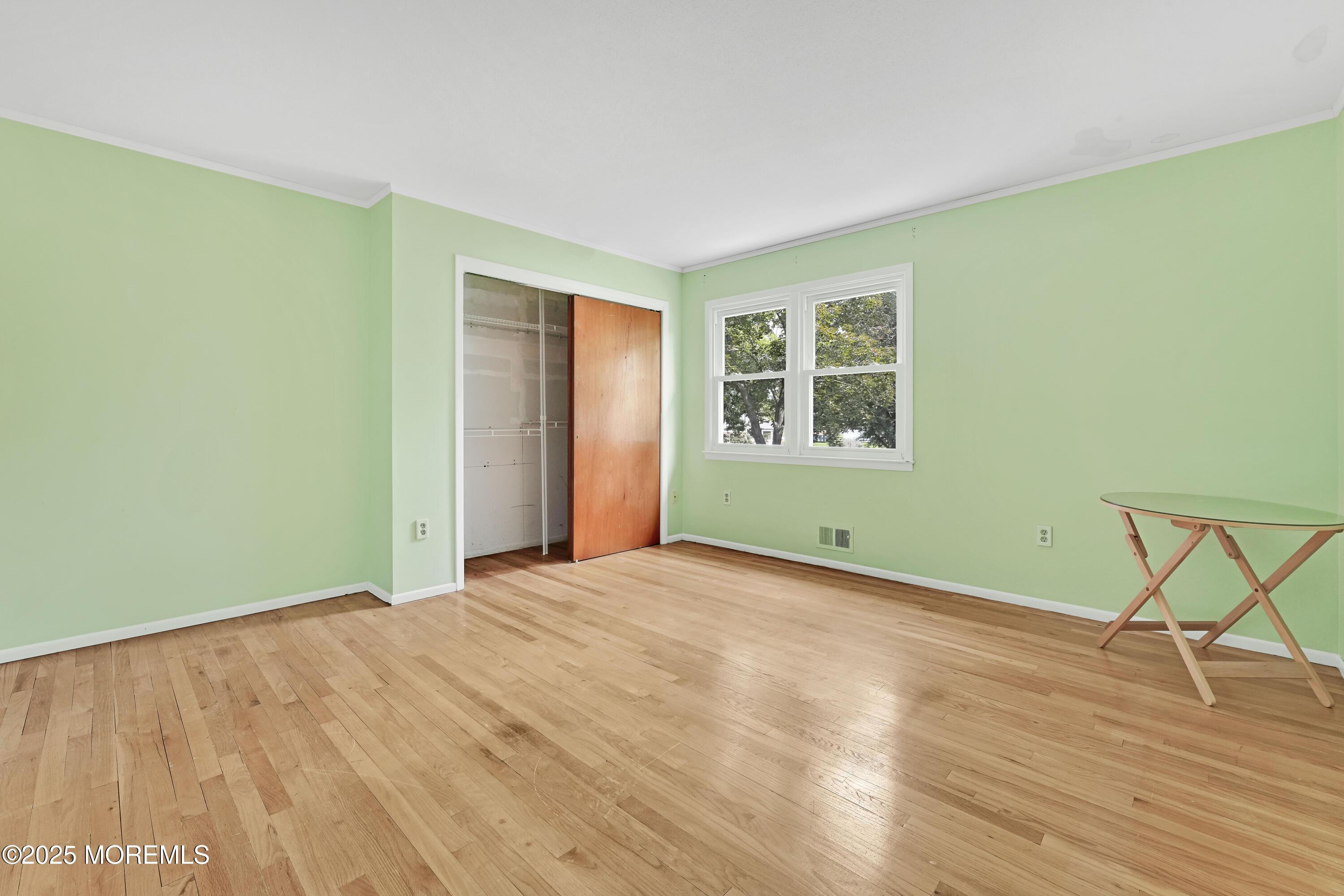 32 Woods Road