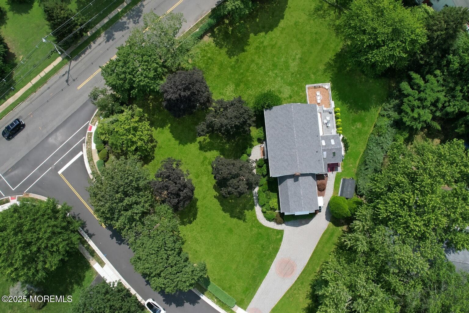 32 Woods Road