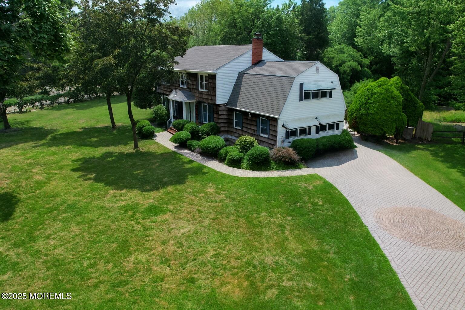 32 Woods Road