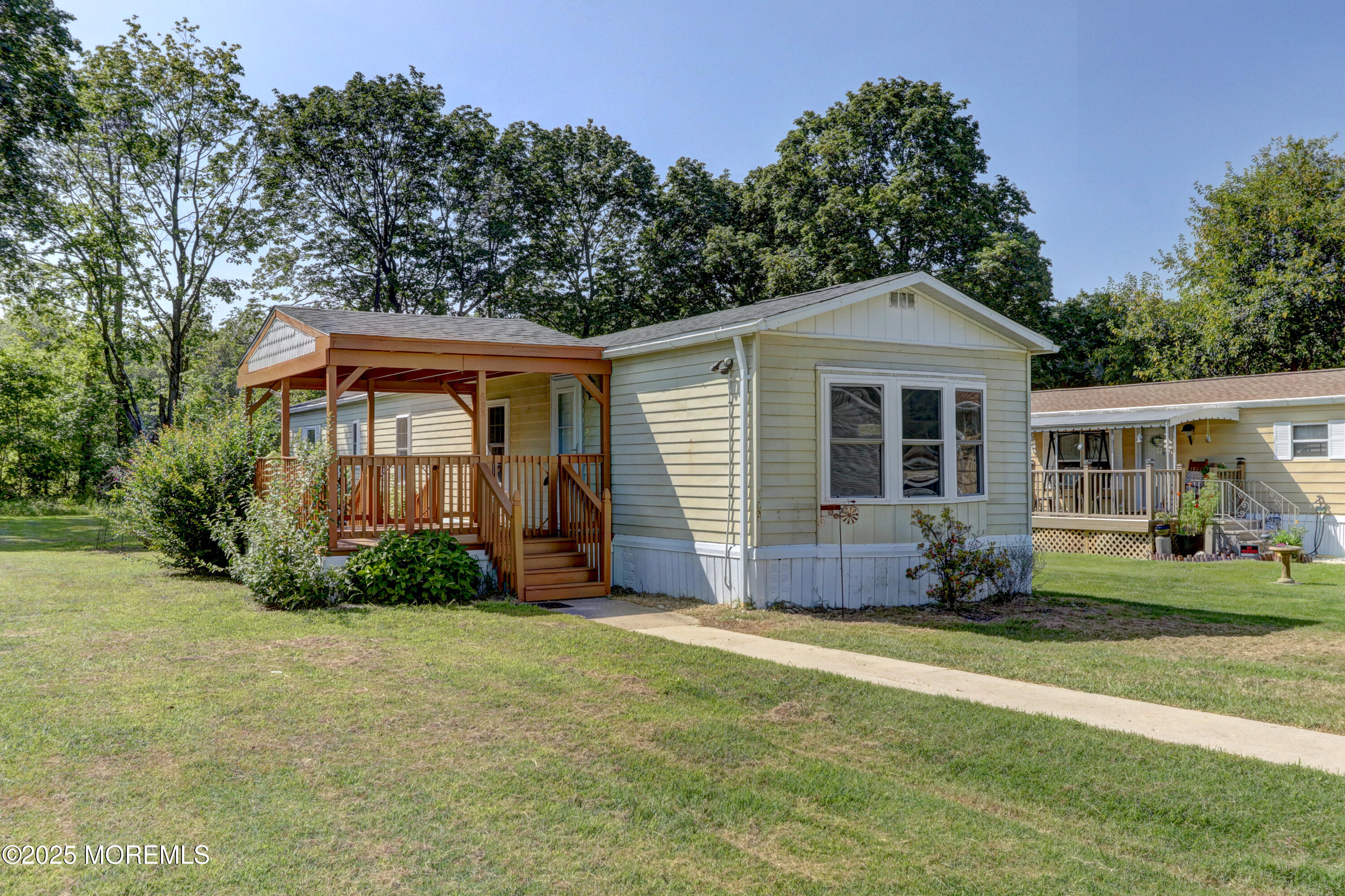 893 Clover Drive