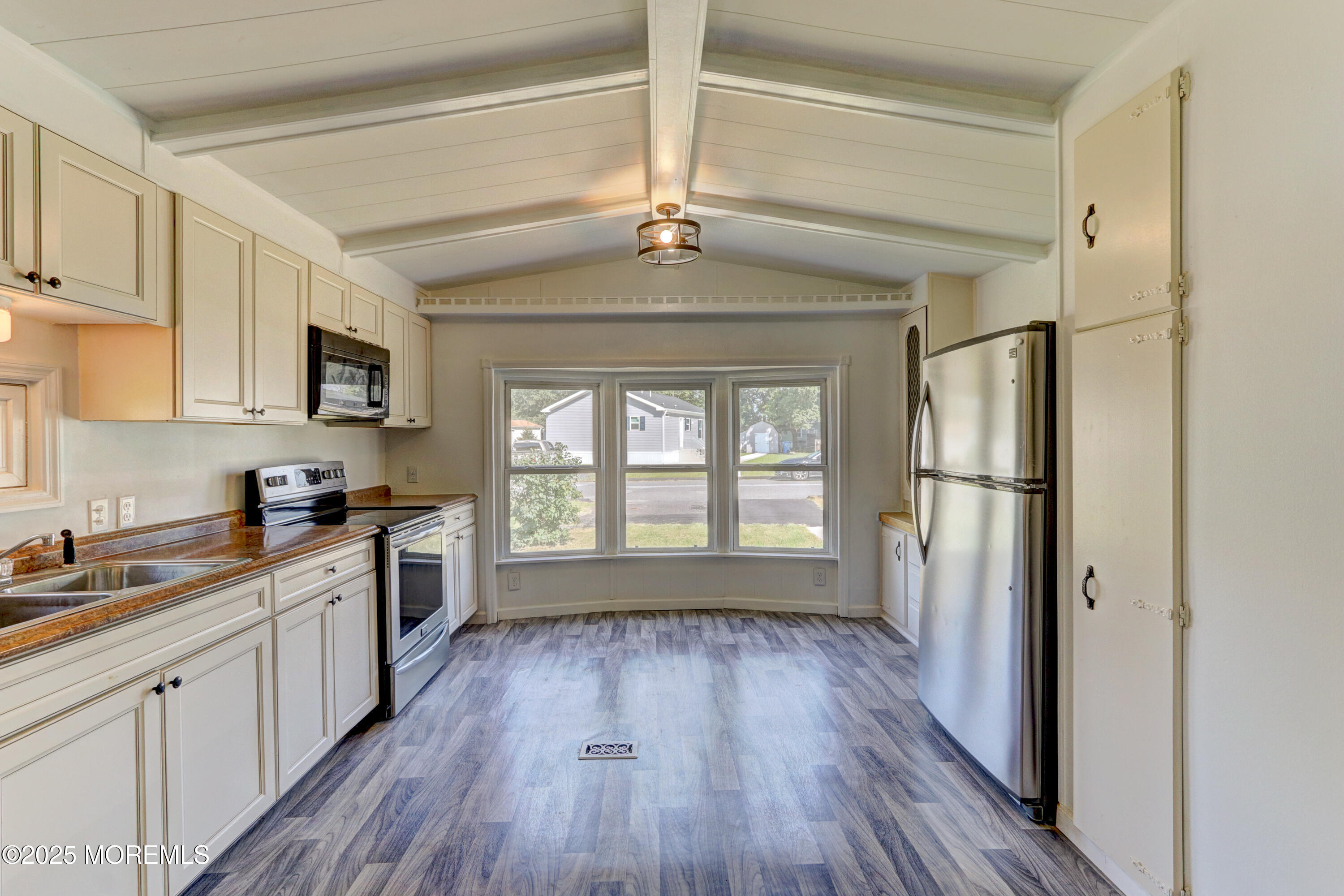 893 Clover Drive