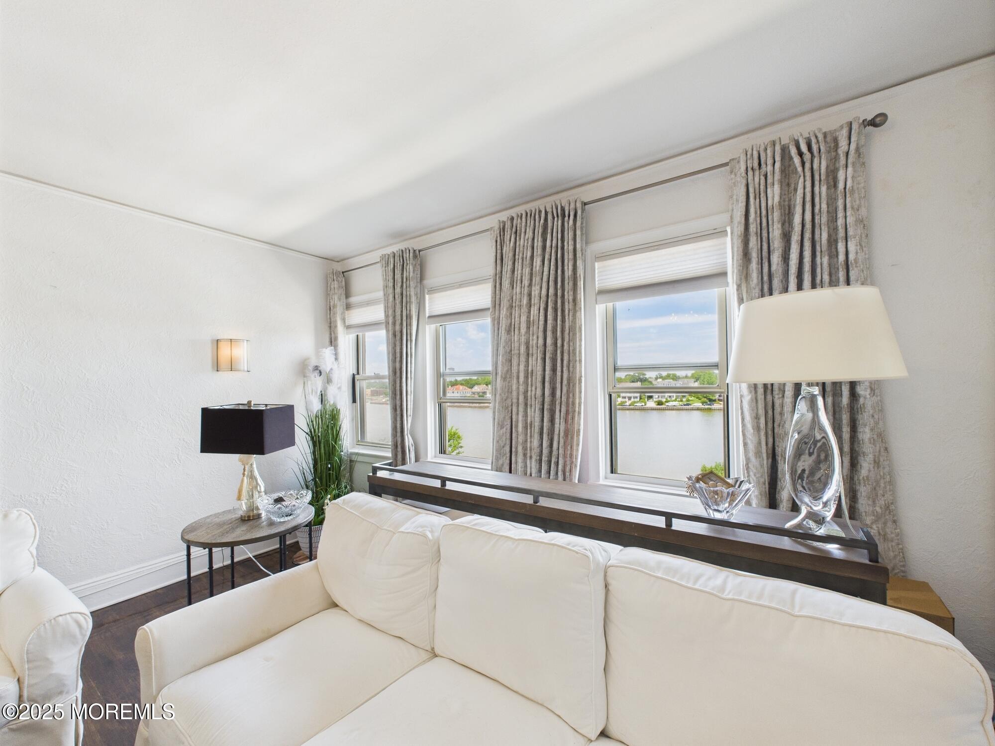 400 Deal Lake Drive, 3J