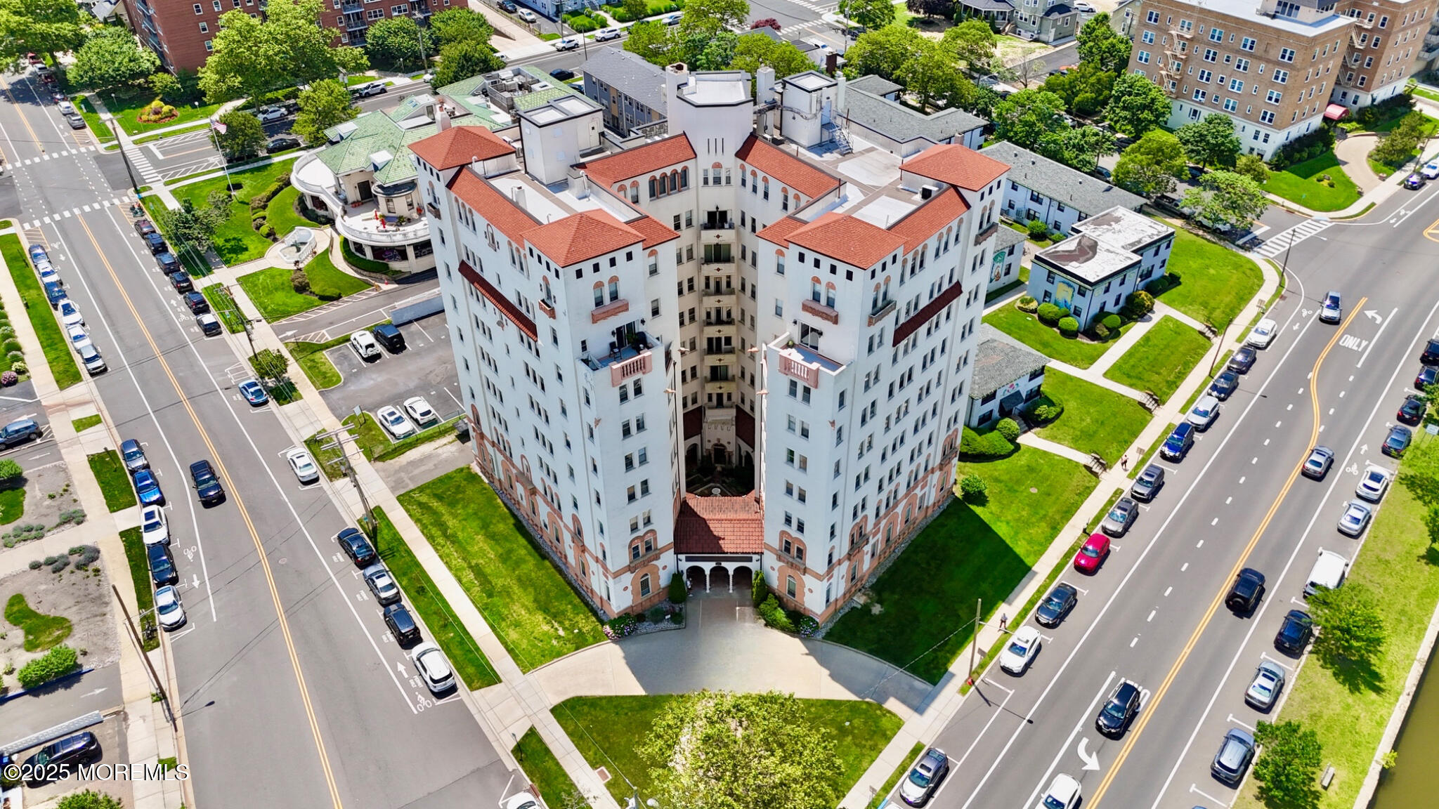 400 Deal Lake Drive, 3J