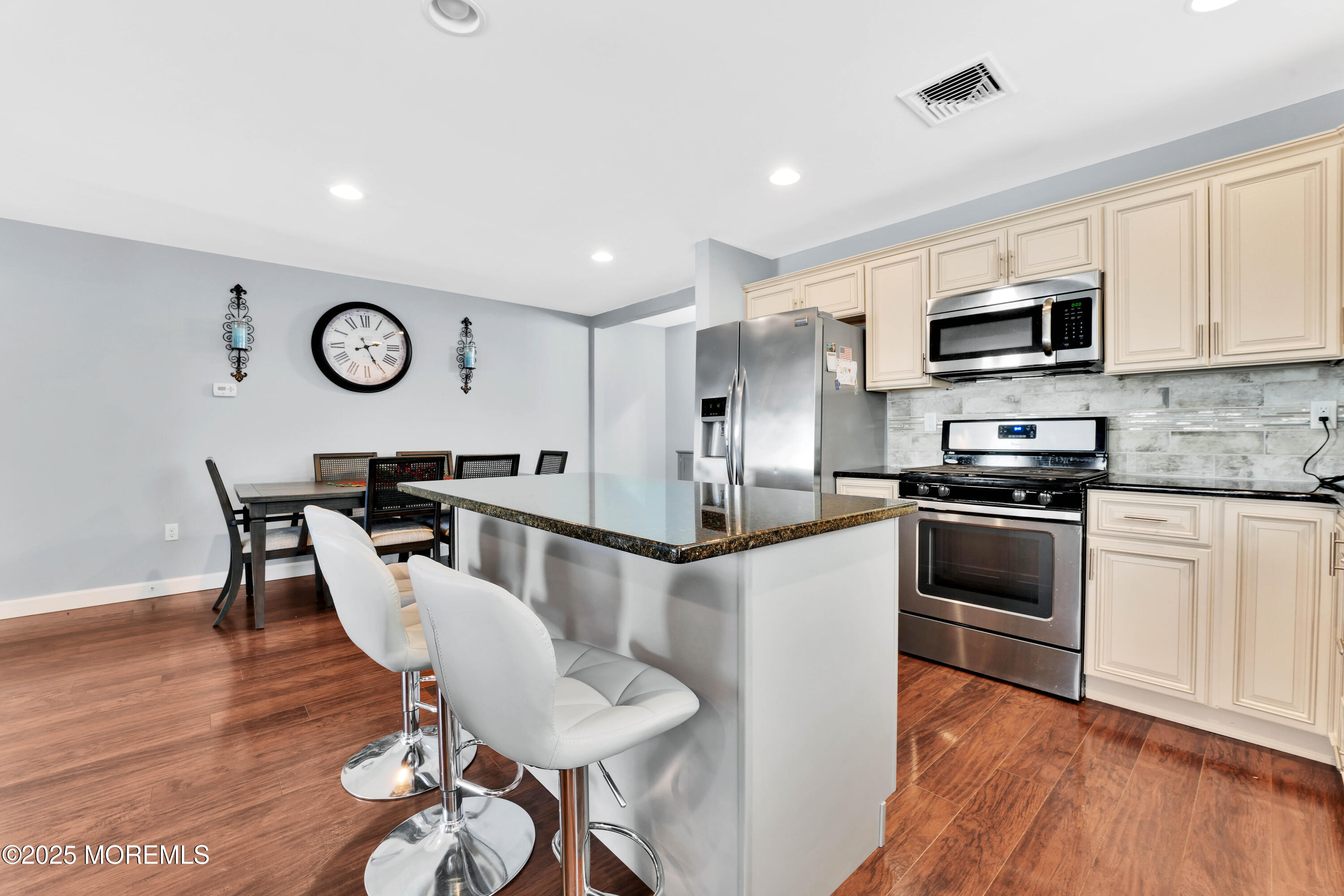 115 Harding Avenue B