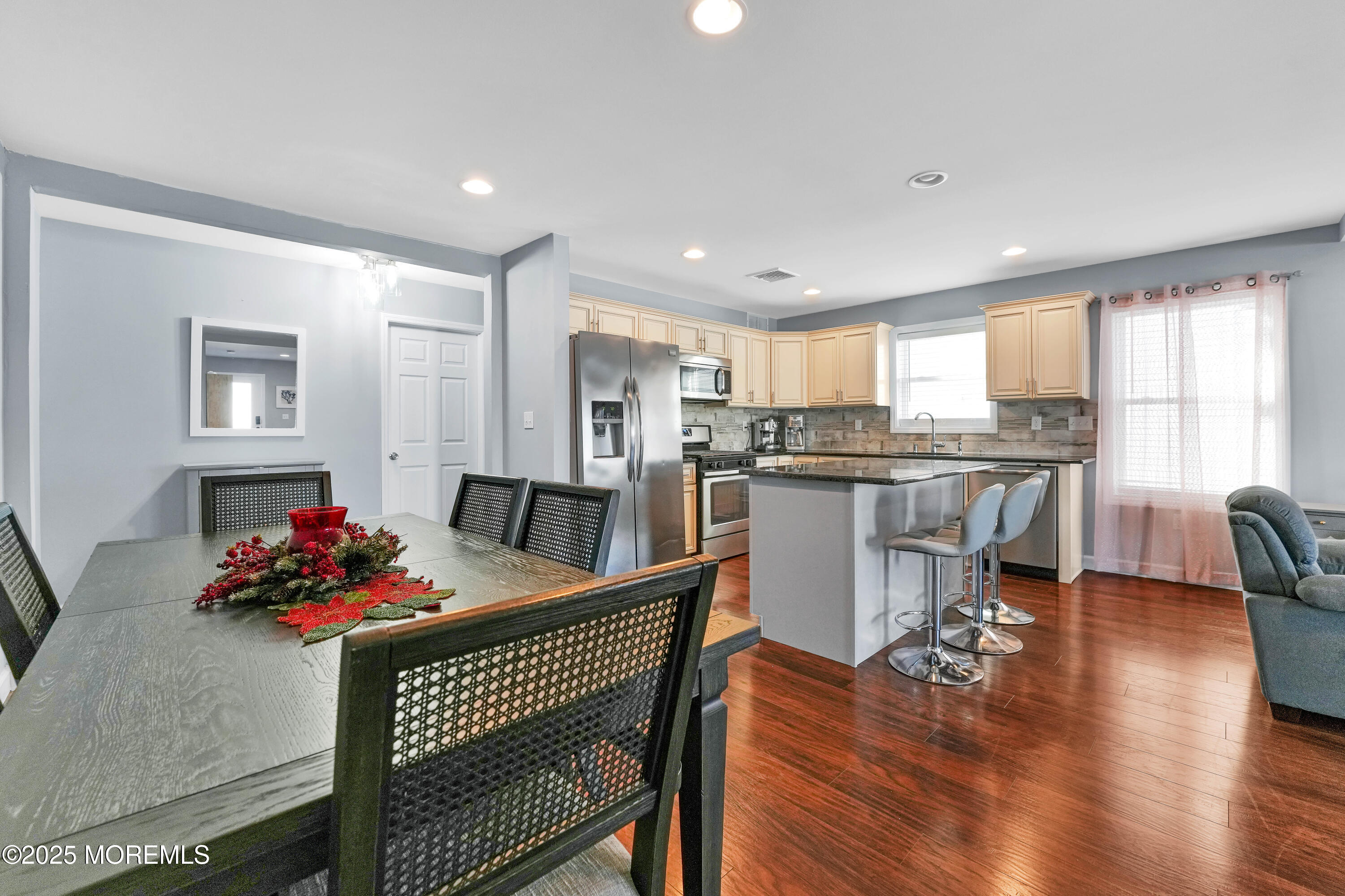 115 Harding Avenue B