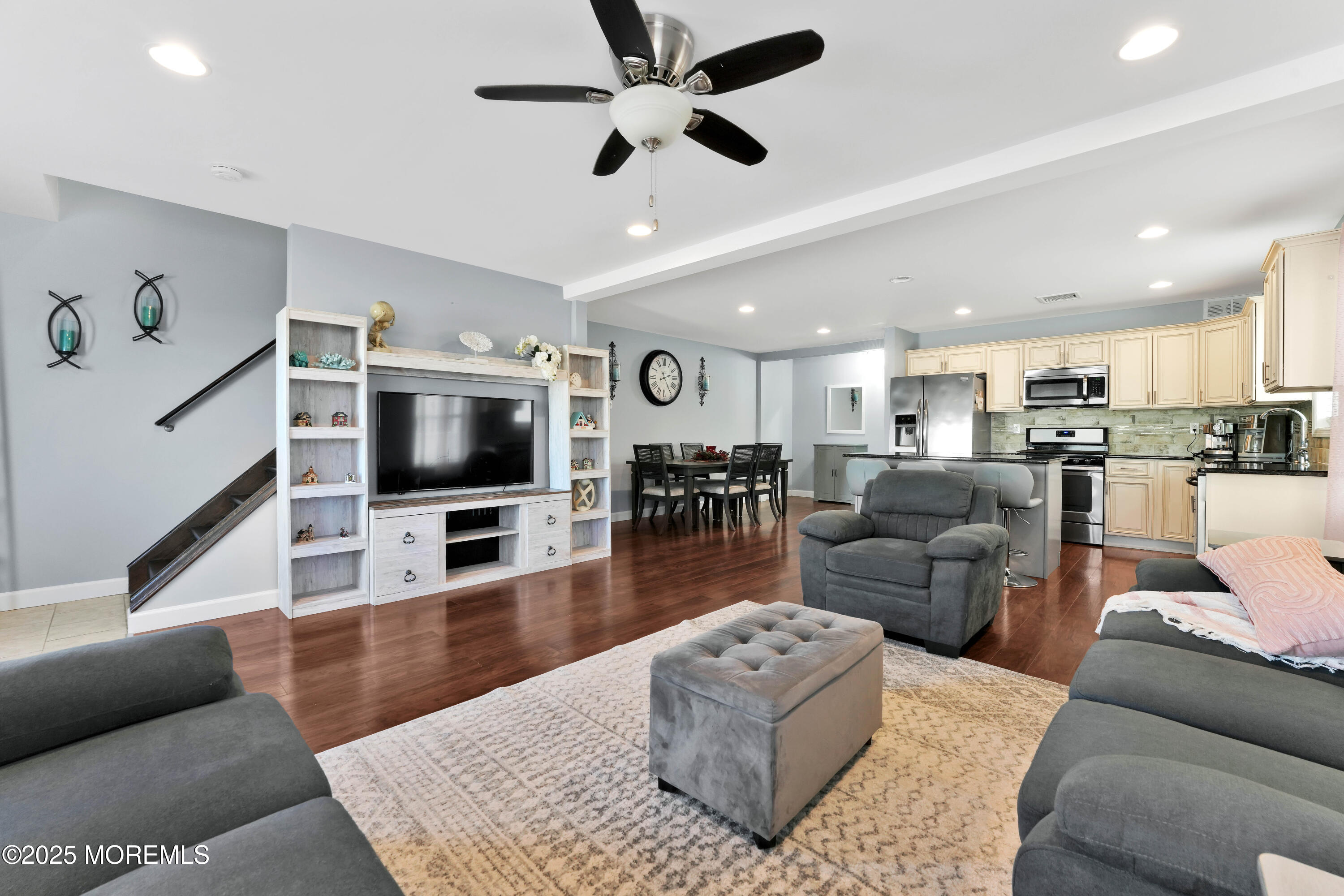 115 Harding Avenue B