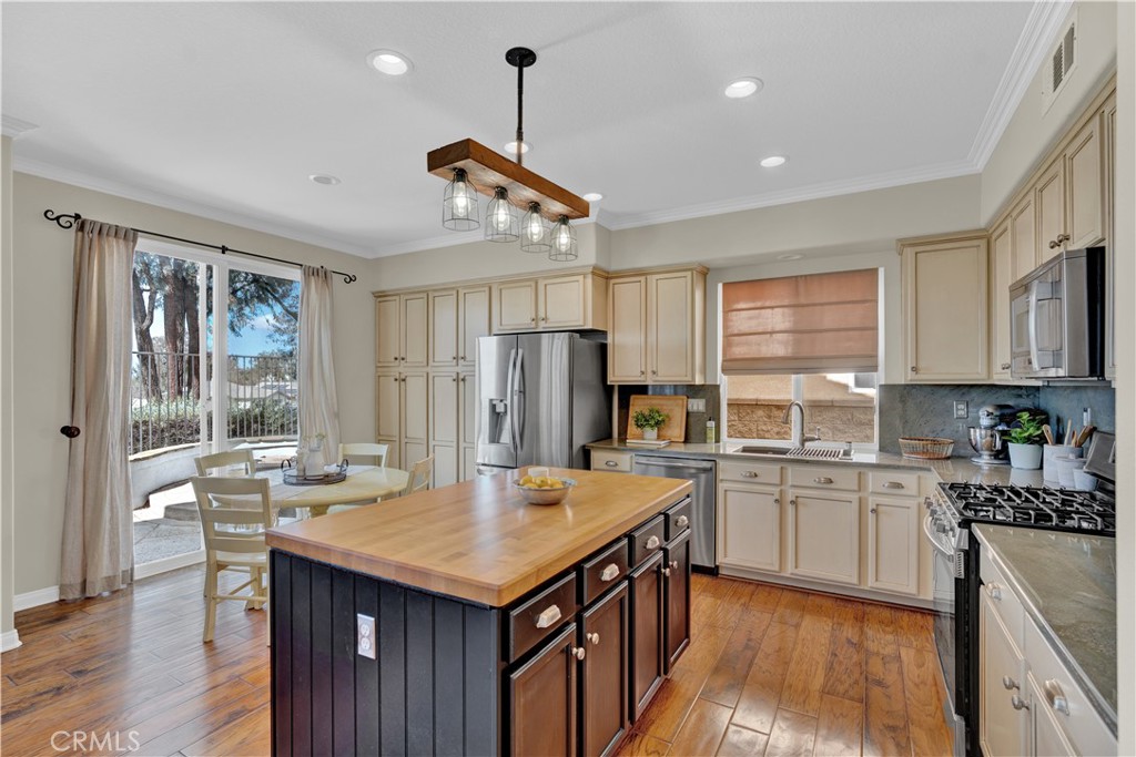 11 Spring View Way