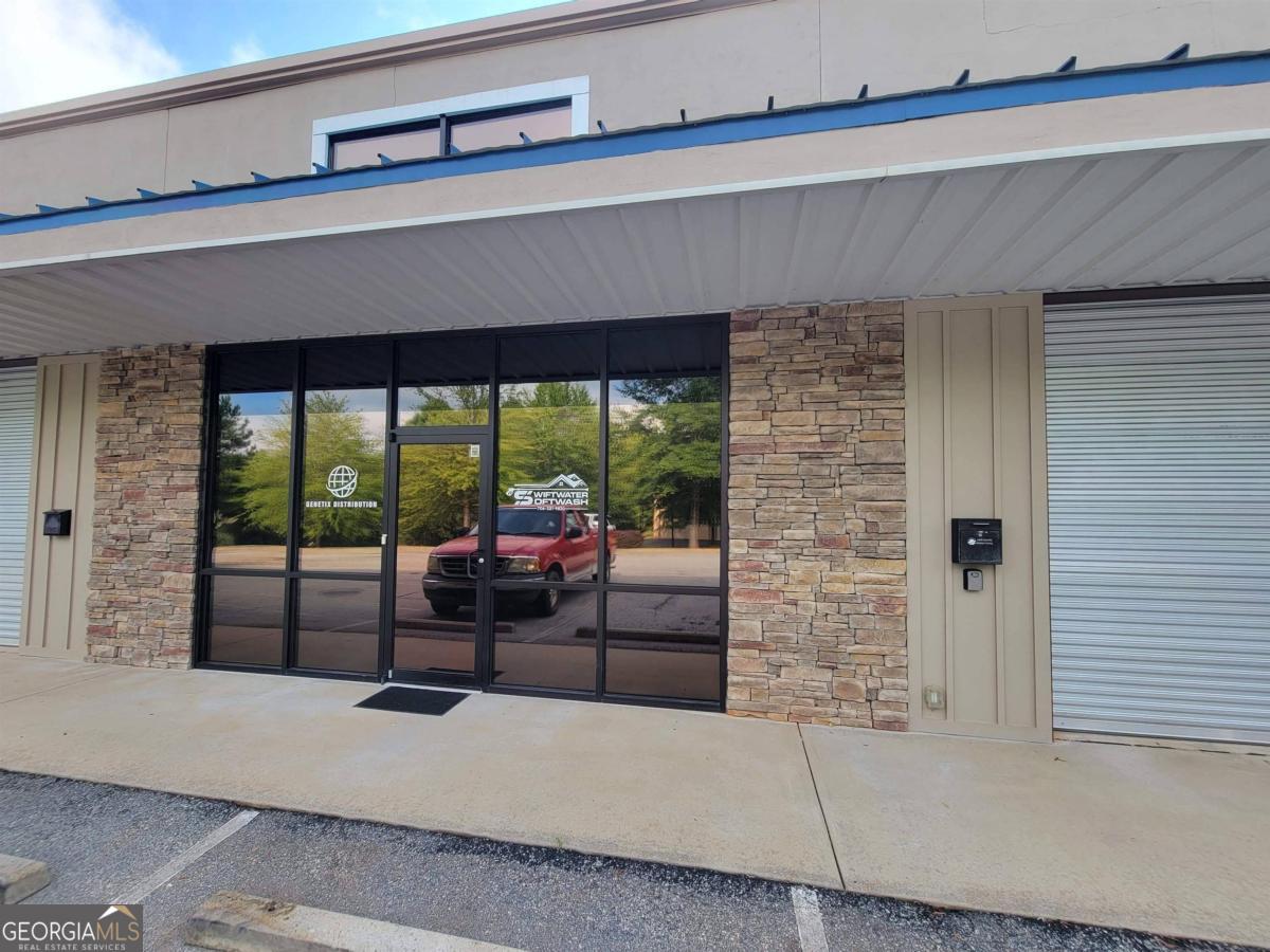 162 Scott Road SUITE B