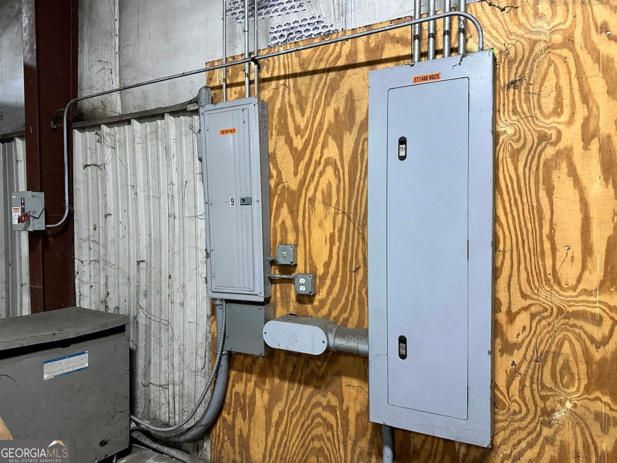 1140 Monticello Highway