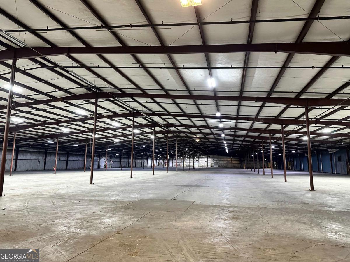 1140 Monticello Highway