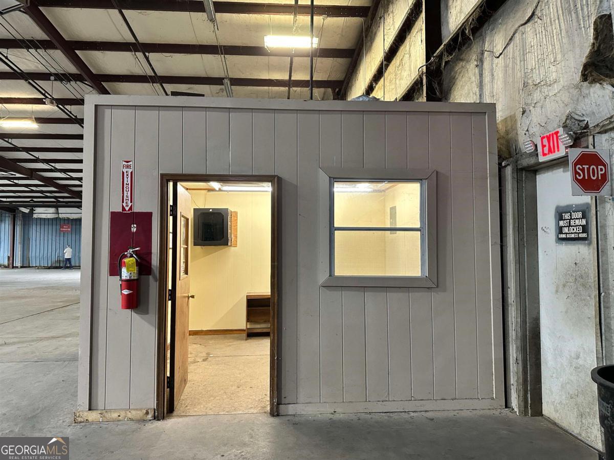 1140 Monticello Highway